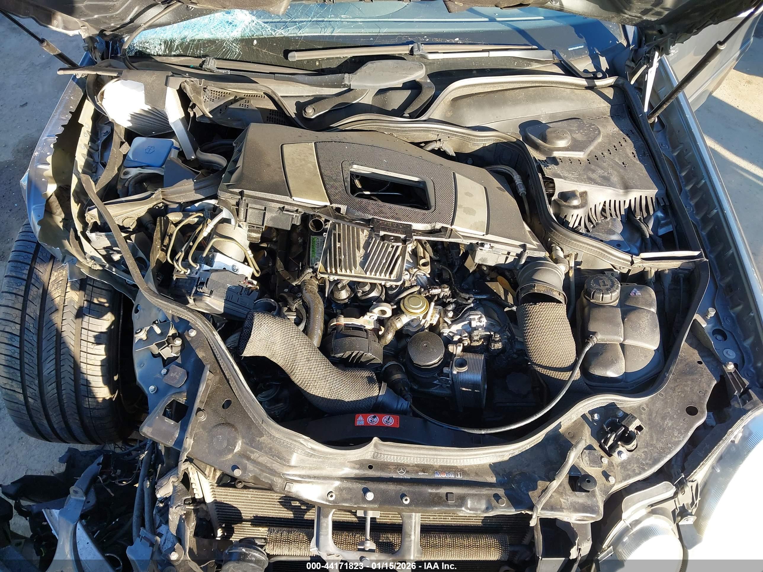 MERCEDES-BENZ E image 10