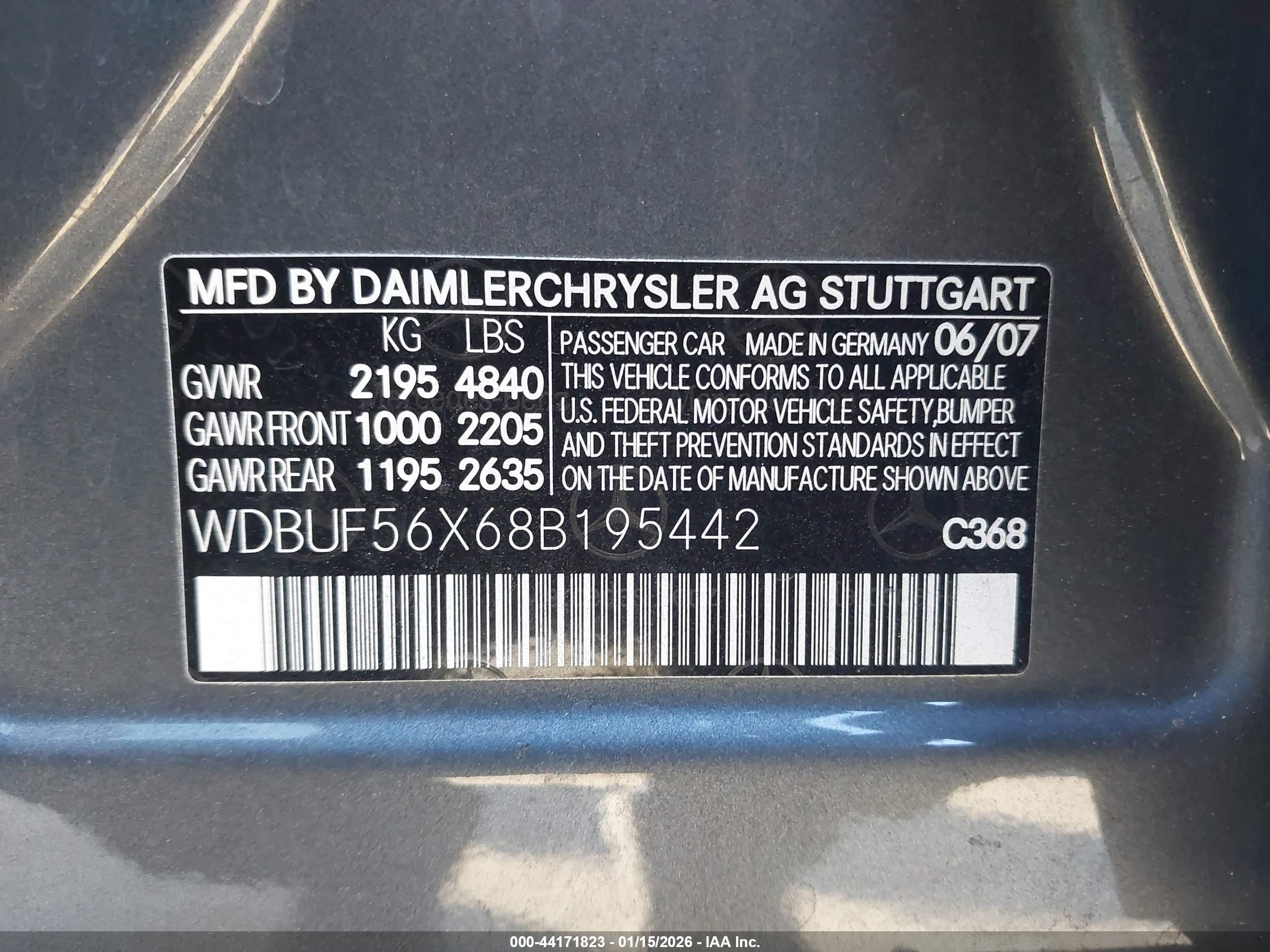 MERCEDES-BENZ E image 9