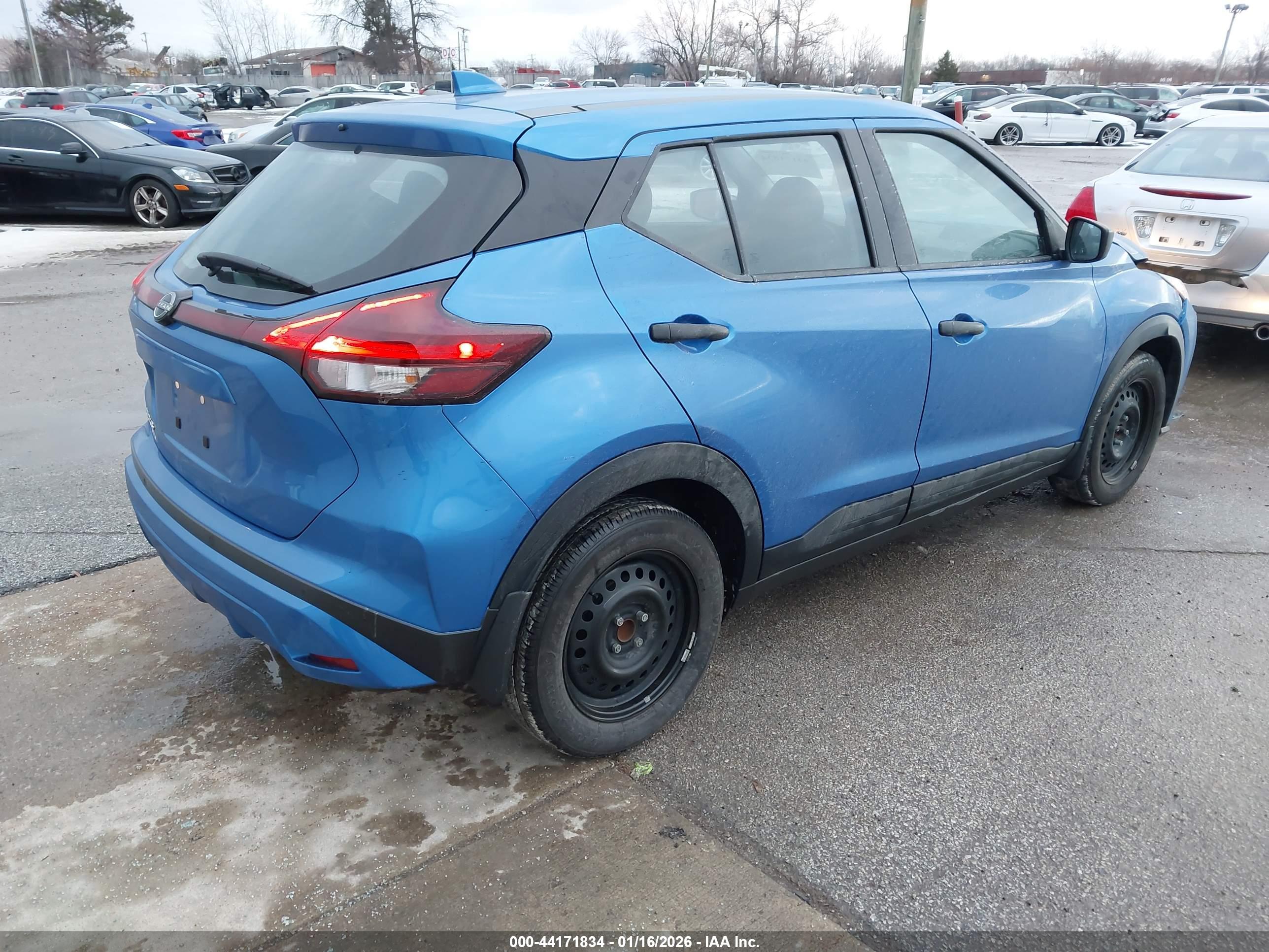 NISSAN KICKS image 4