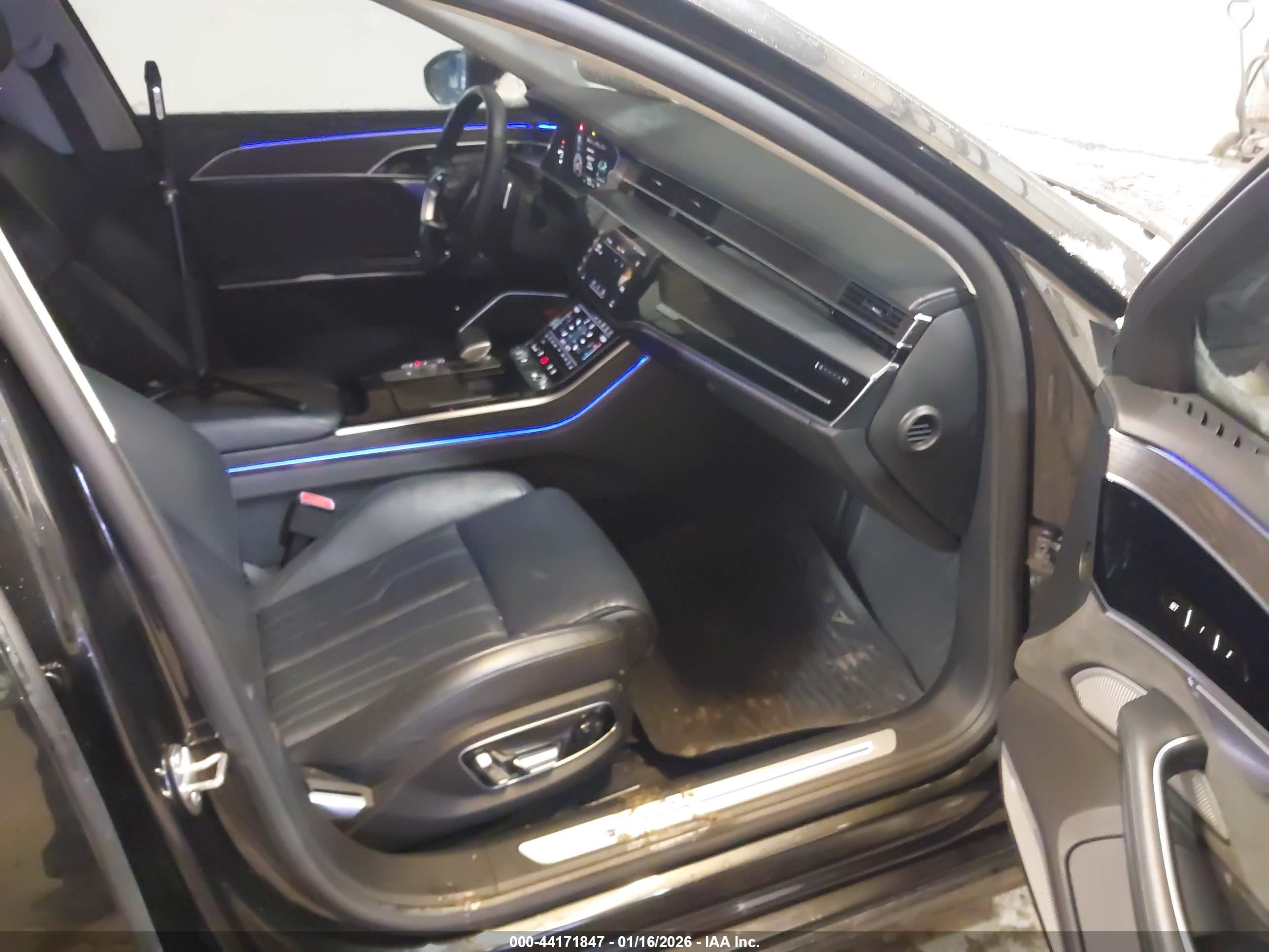 AUDI A8 image 5