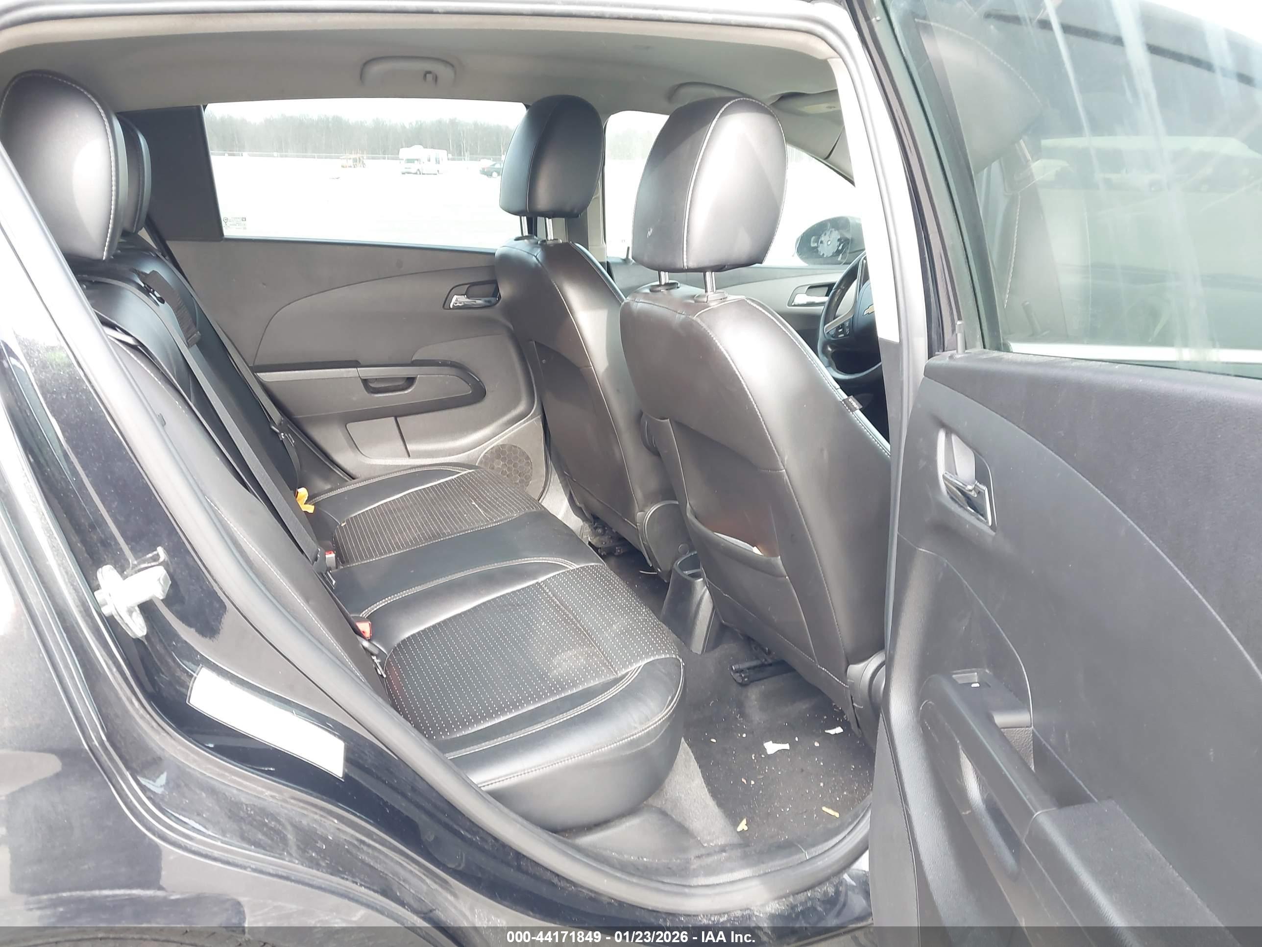 CHEVROLET SONIC image 8