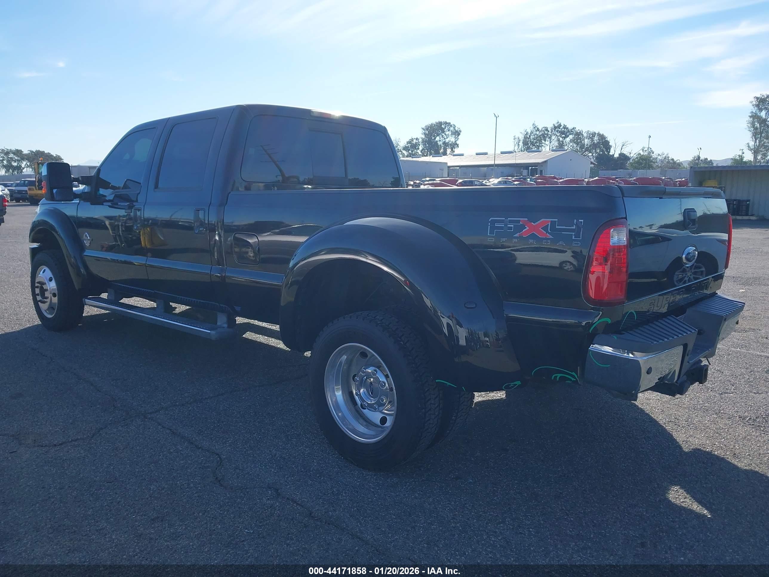 FORD F450 image 3