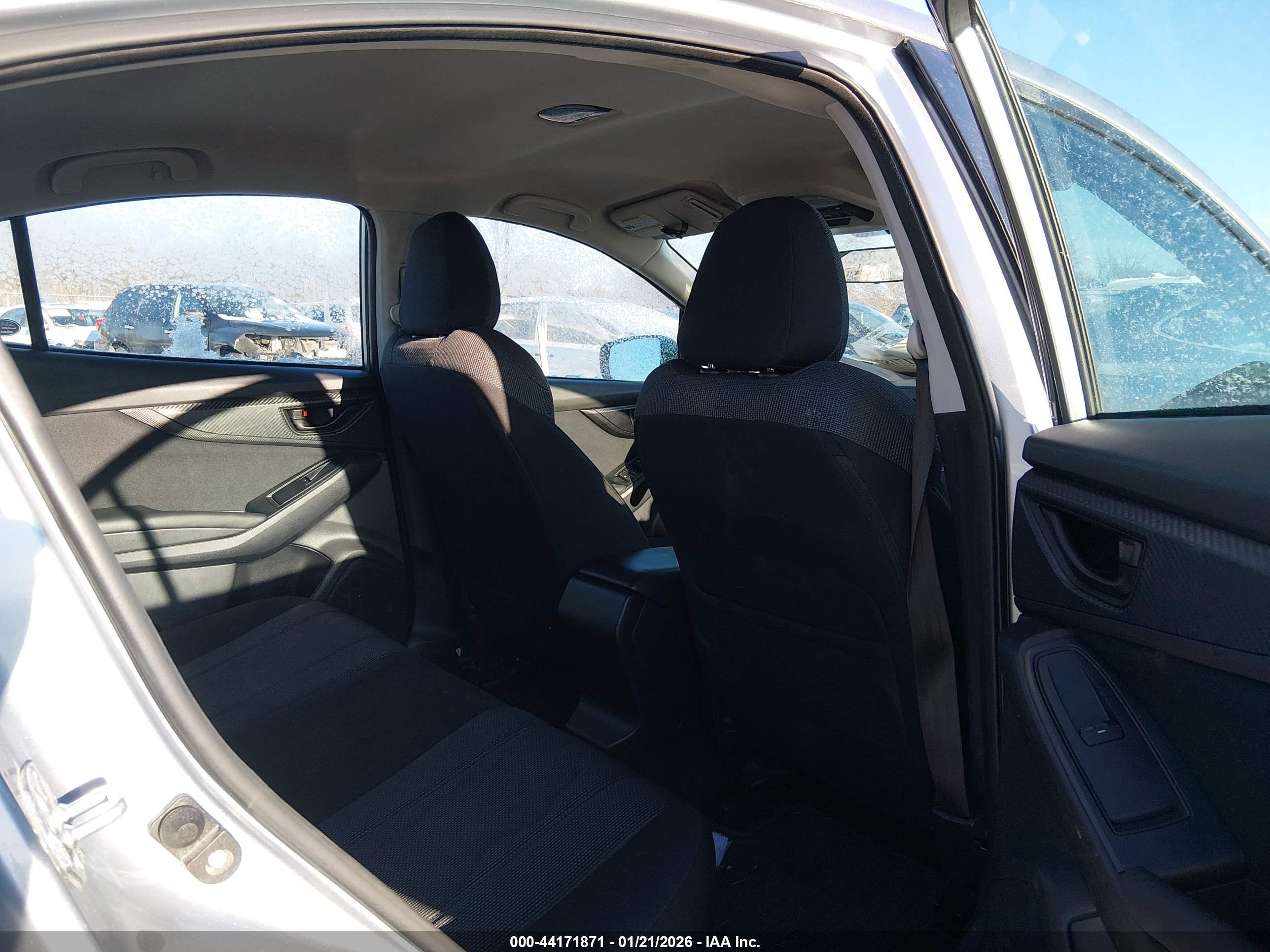 SUBARU IMPREZA image 8
