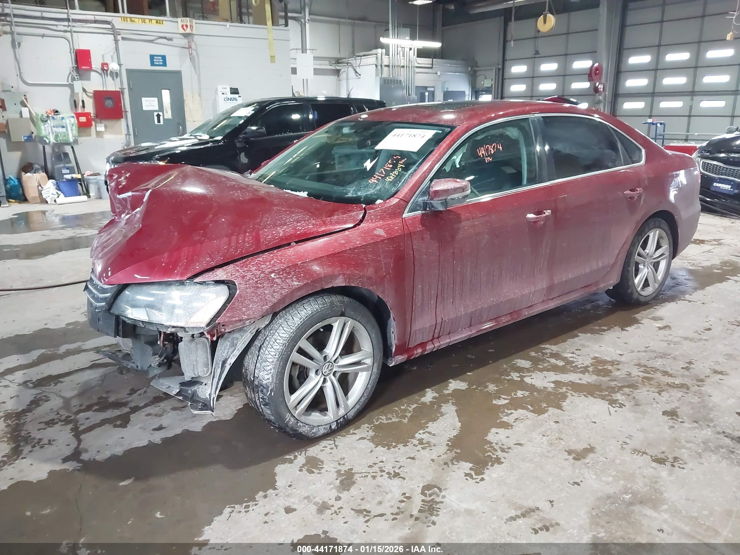 VOLKSWAGEN PASSAT image 2