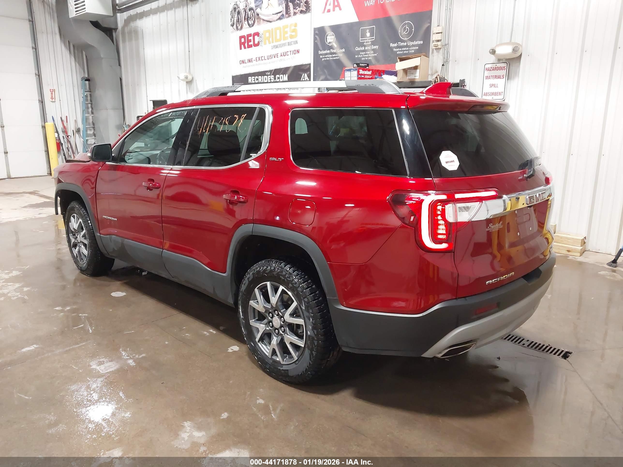 GMC ACADIA image 3