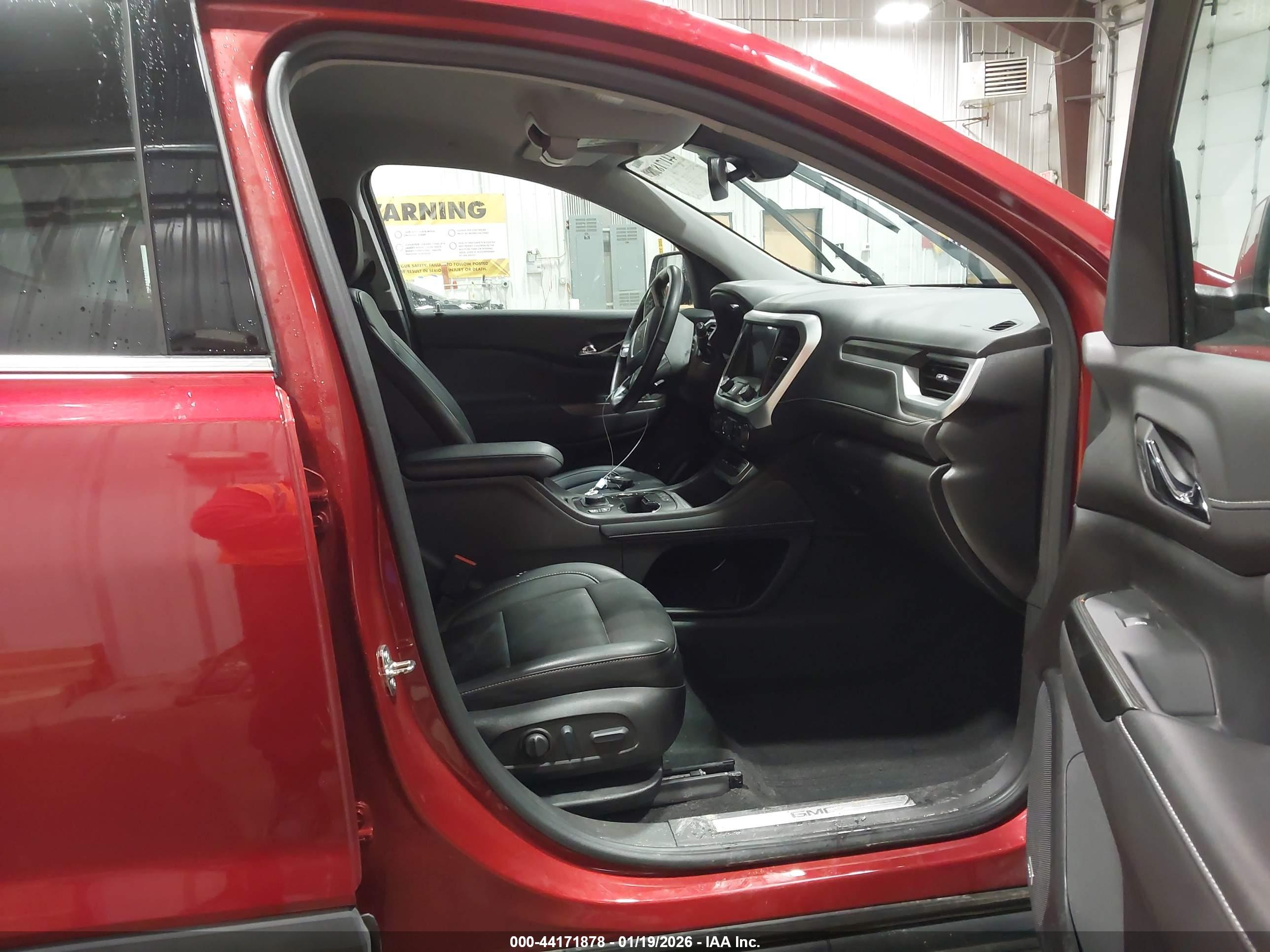 GMC ACADIA image 5