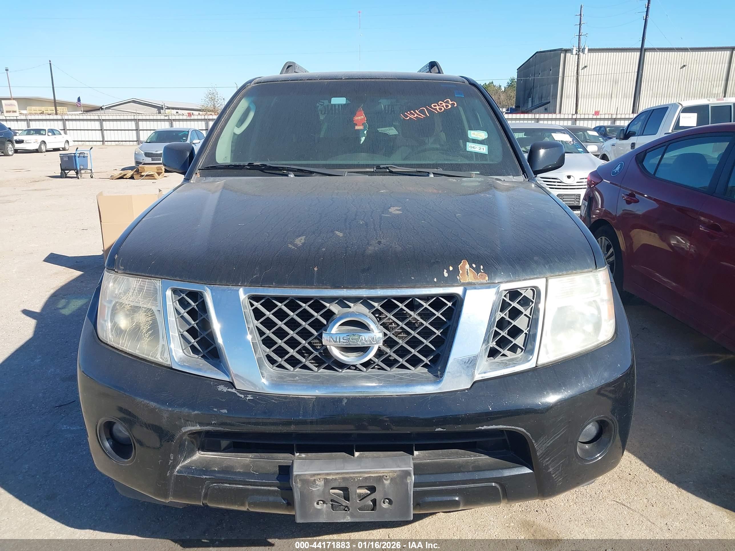 NISSAN PATHFINDER image 6
