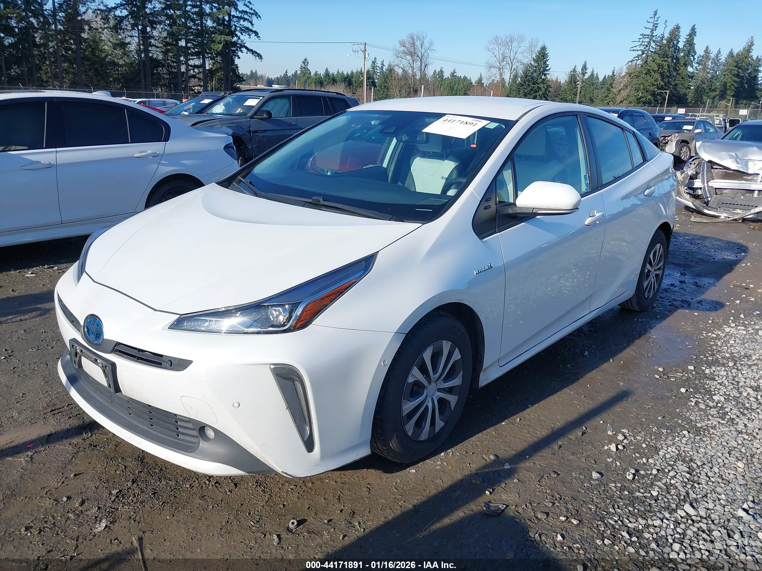 TOYOTA PRIUS image 2