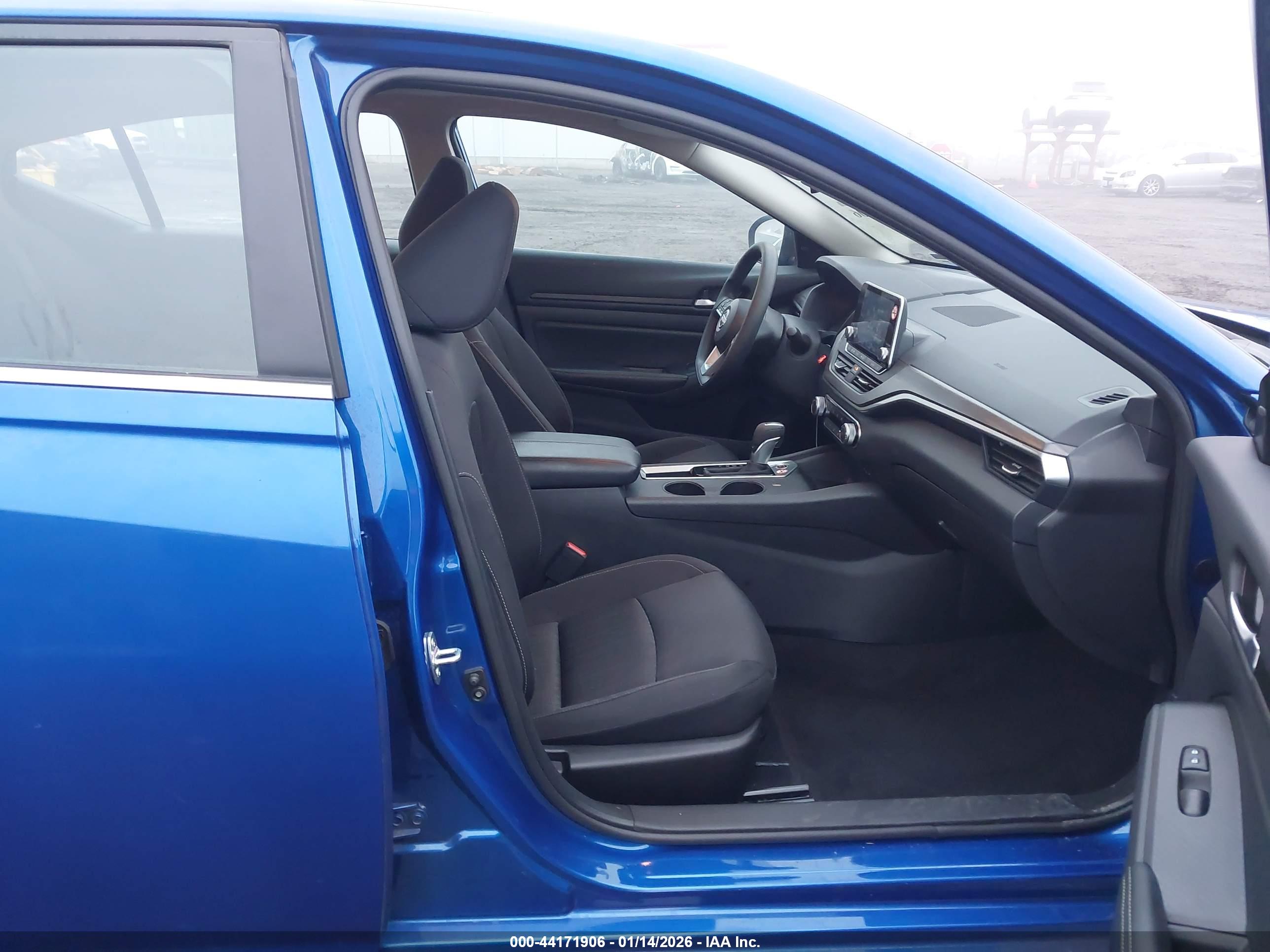 NISSAN ALTIMA image 5
