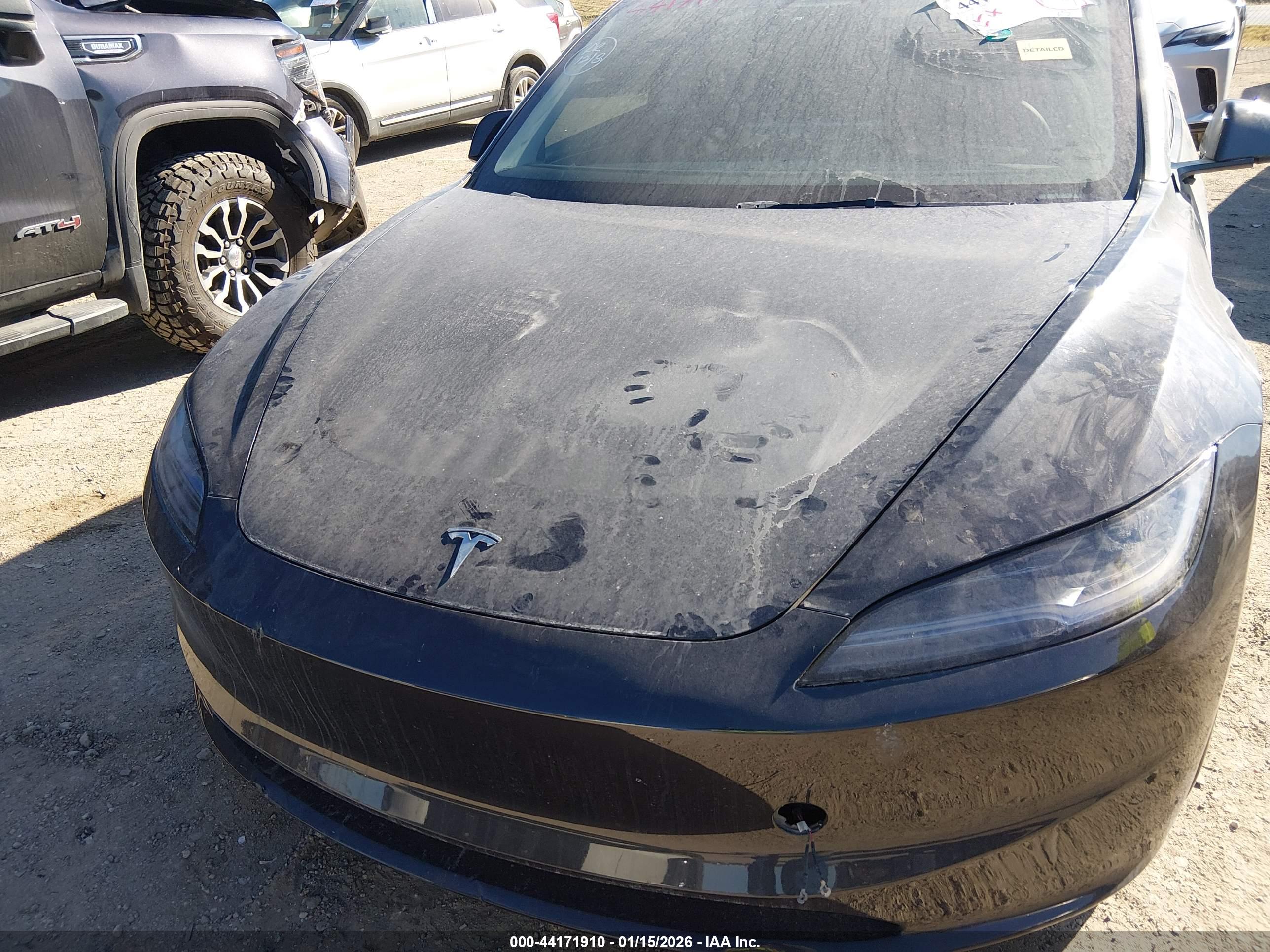 TESLA MODEL image 10