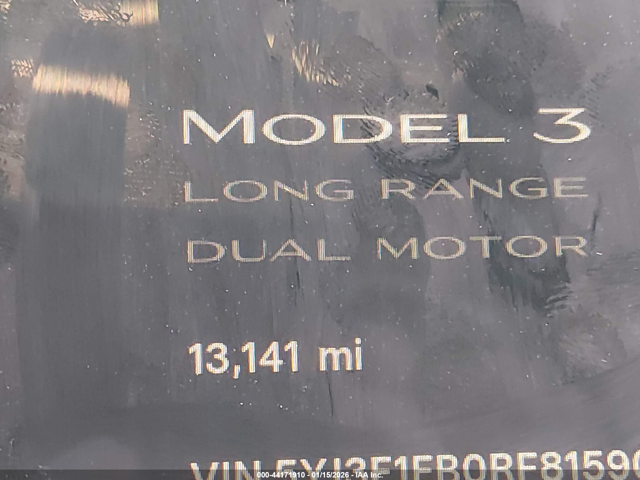 TESLA MODEL image 7
