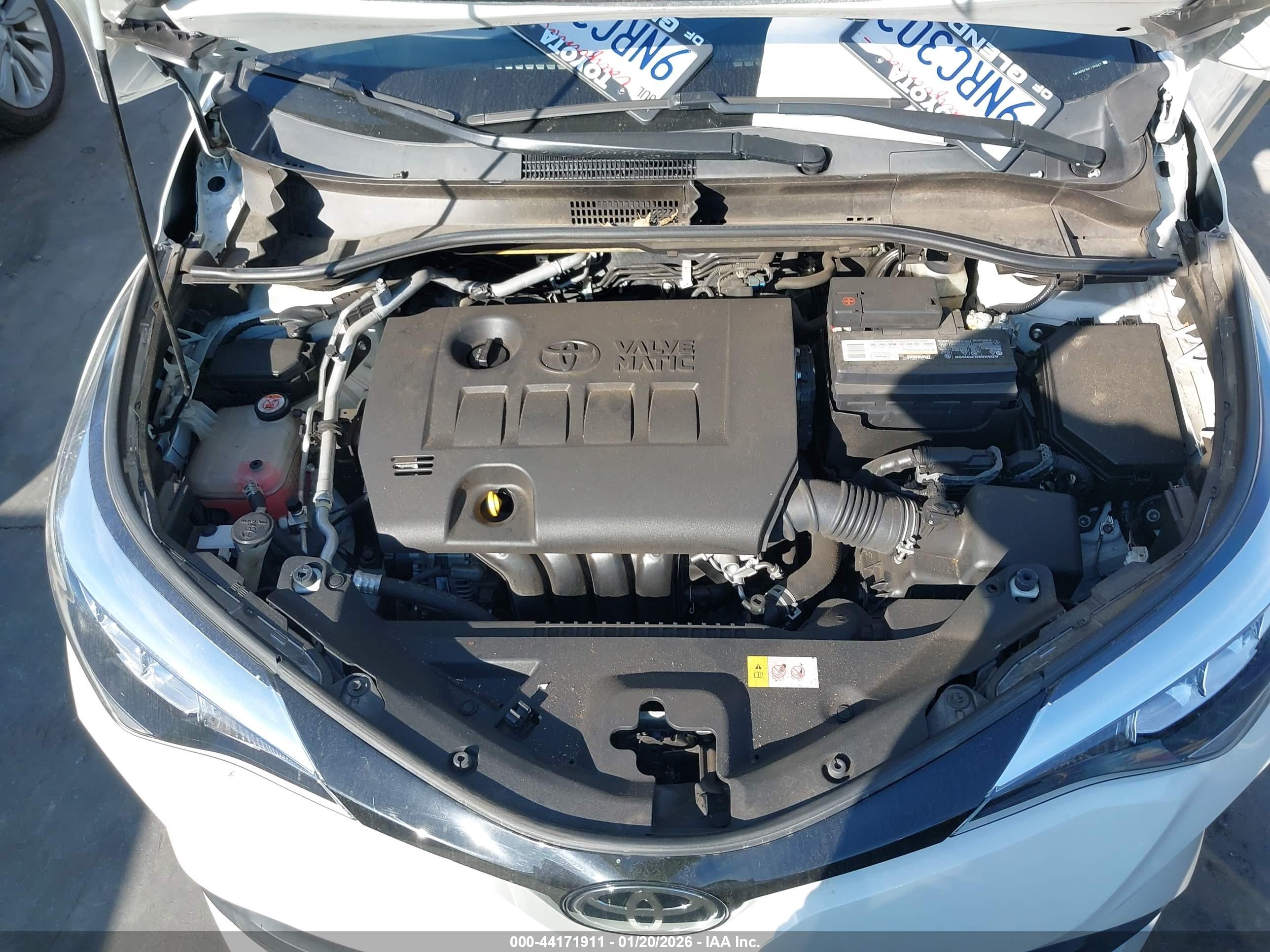 TOYOTA C-HR image 10