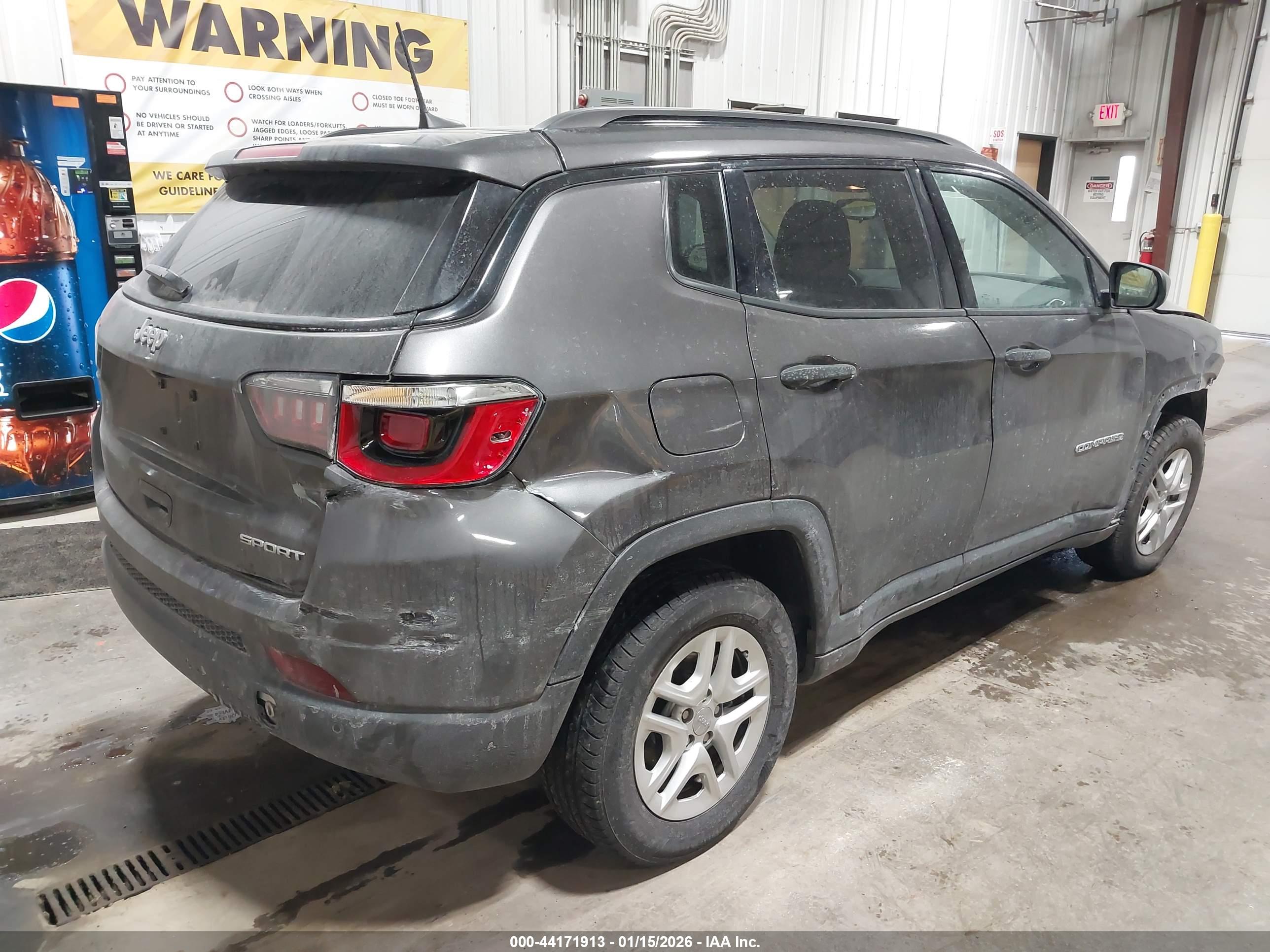 JEEP COMPASS image 4