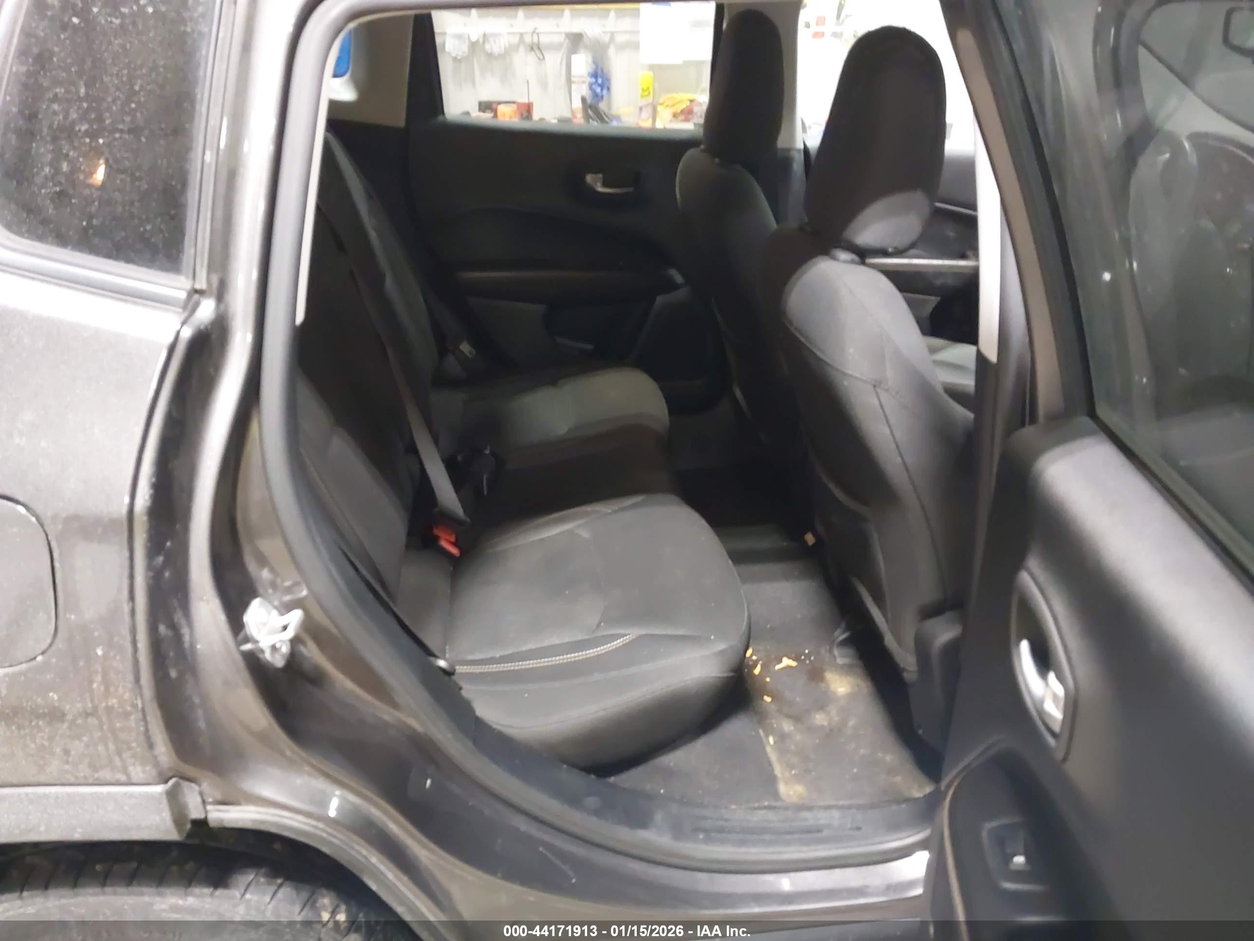 JEEP COMPASS image 8