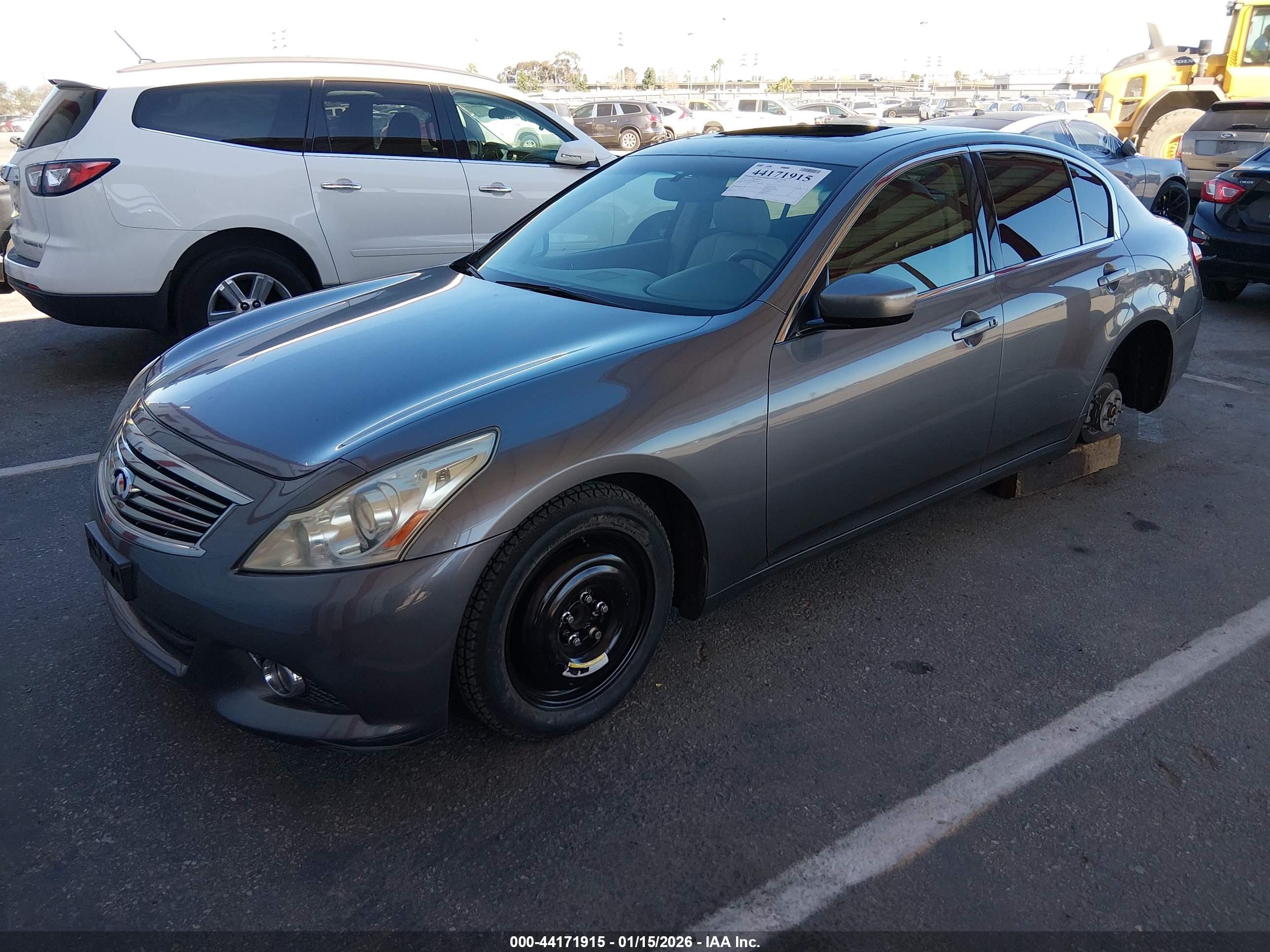 INFINITI G37 image 6