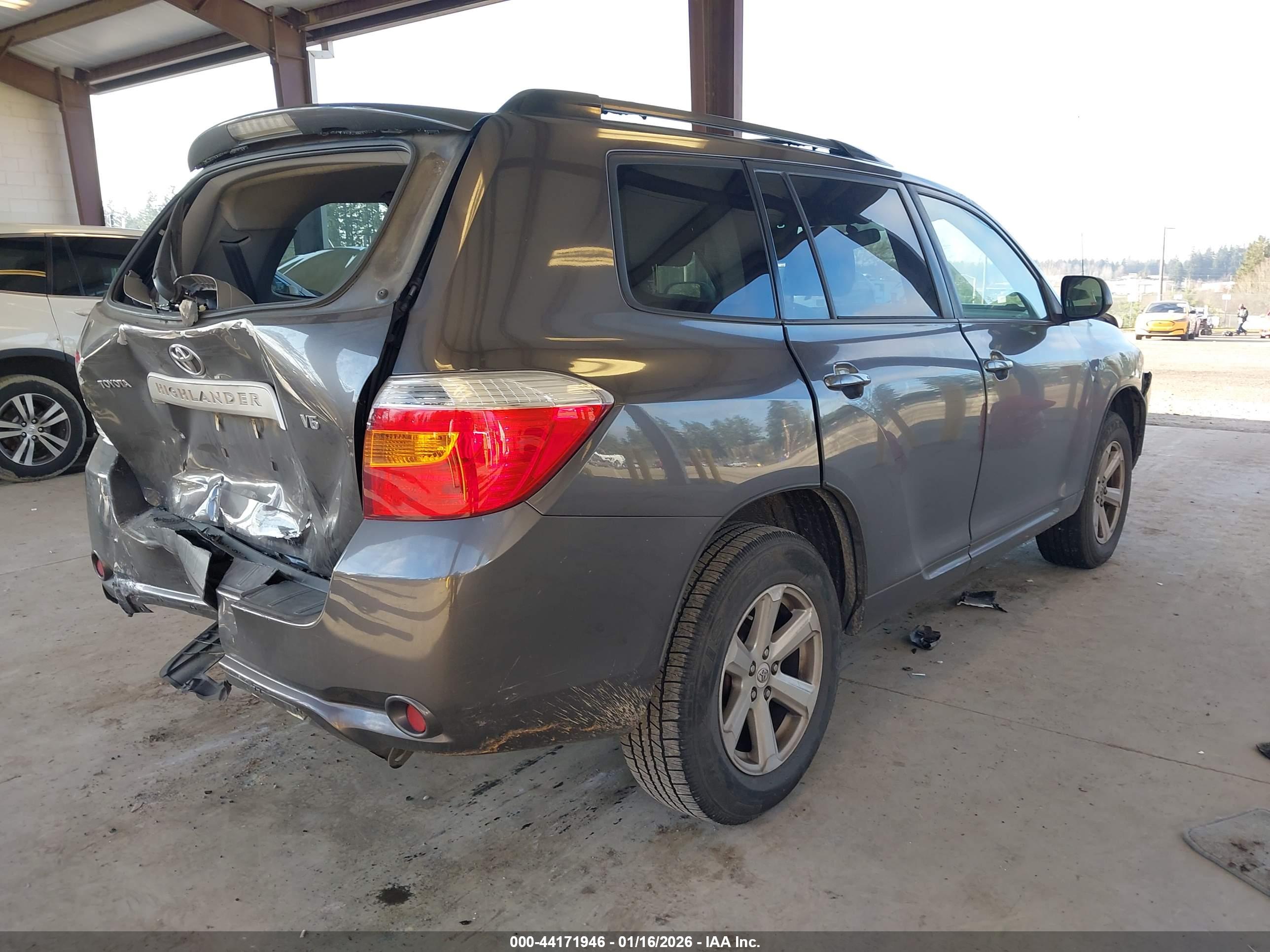TOYOTA HIGHLANDER image 4