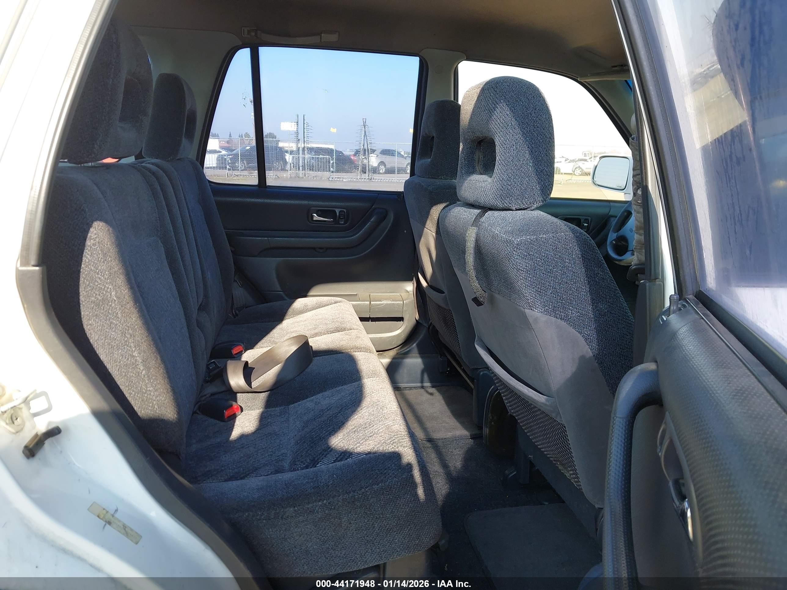 HONDA CR-V image 8