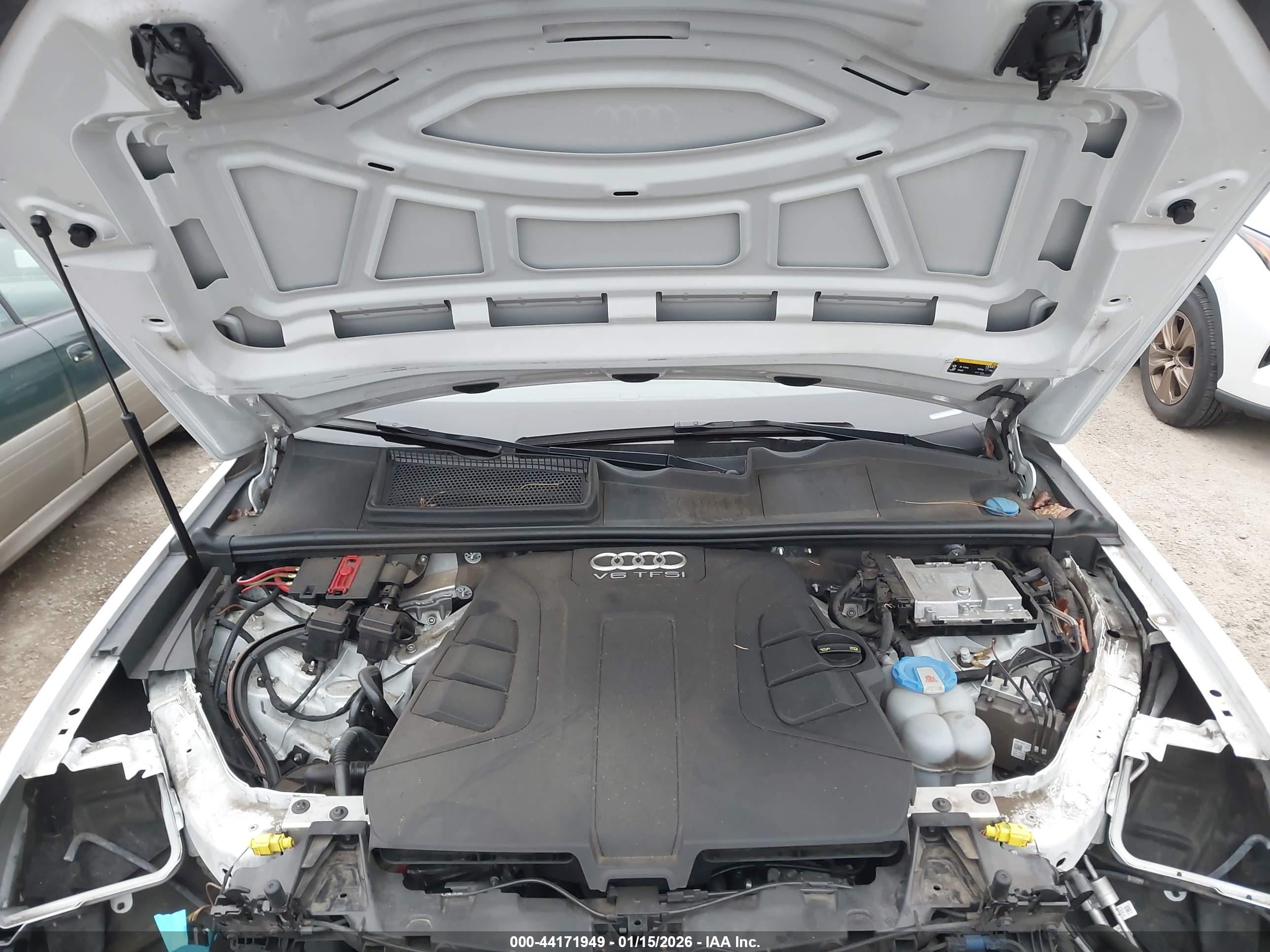 AUDI Q7 image 10