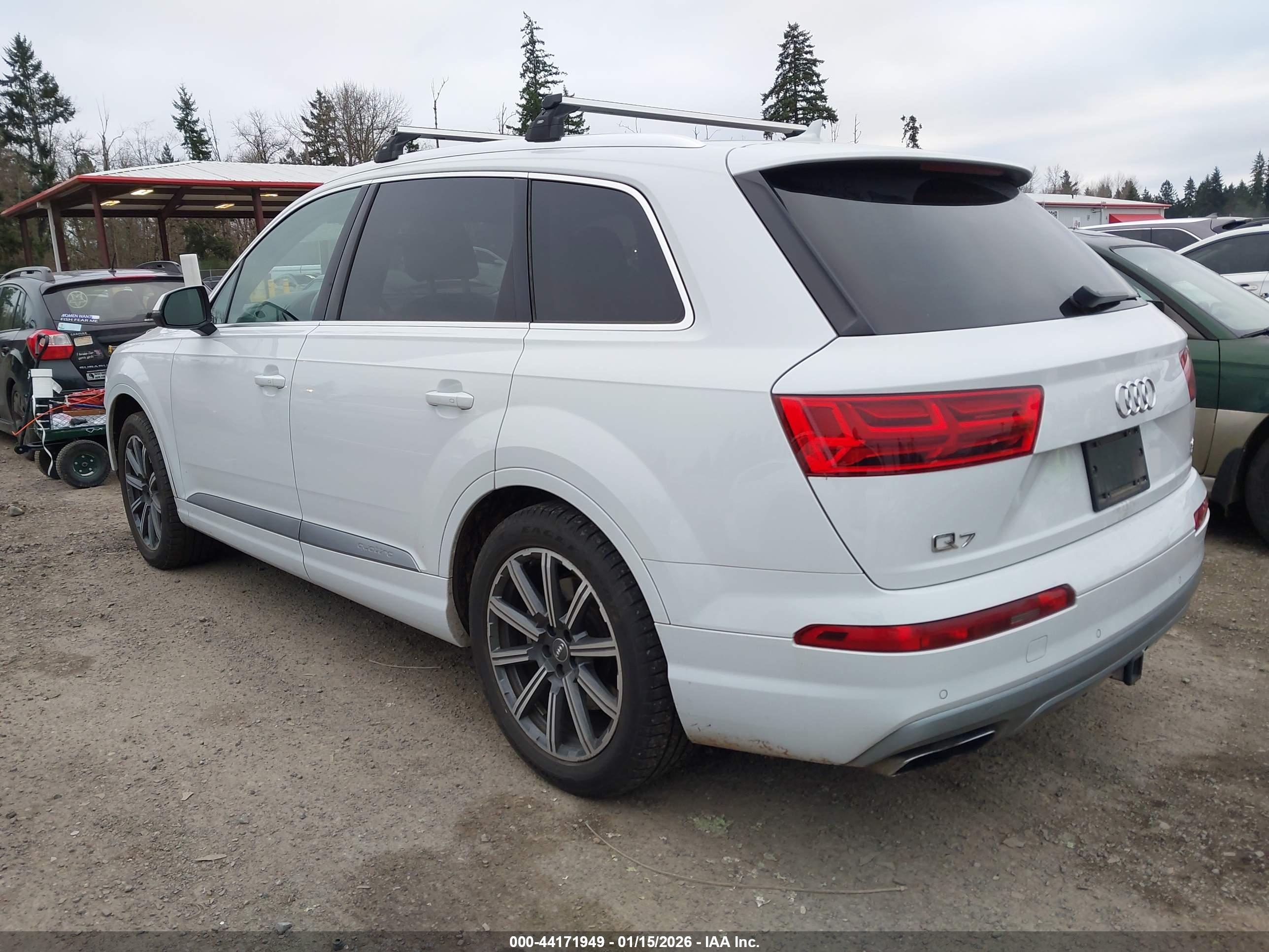 AUDI Q7 image 3