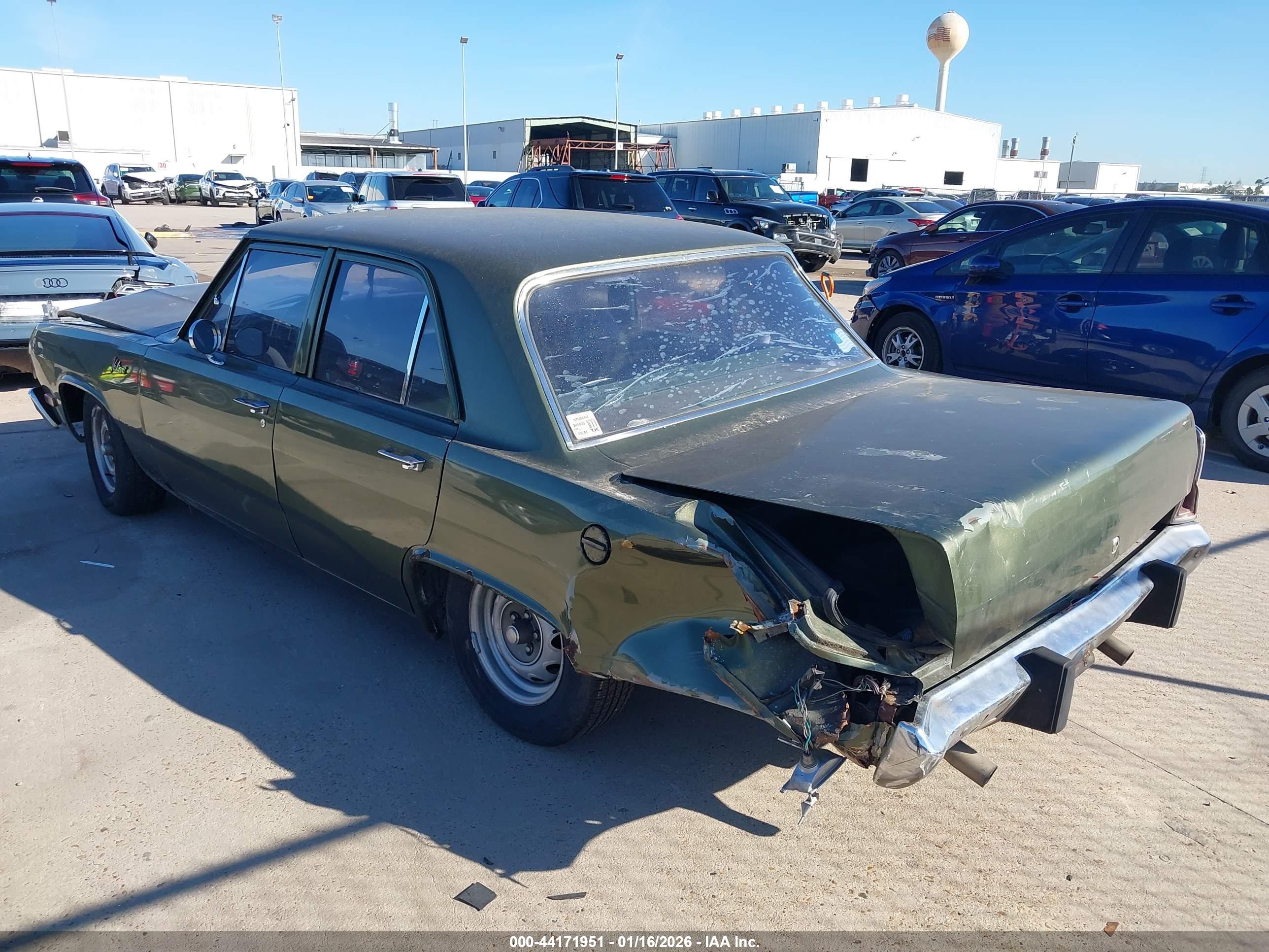 PLYMOUTH VALIANT image 3