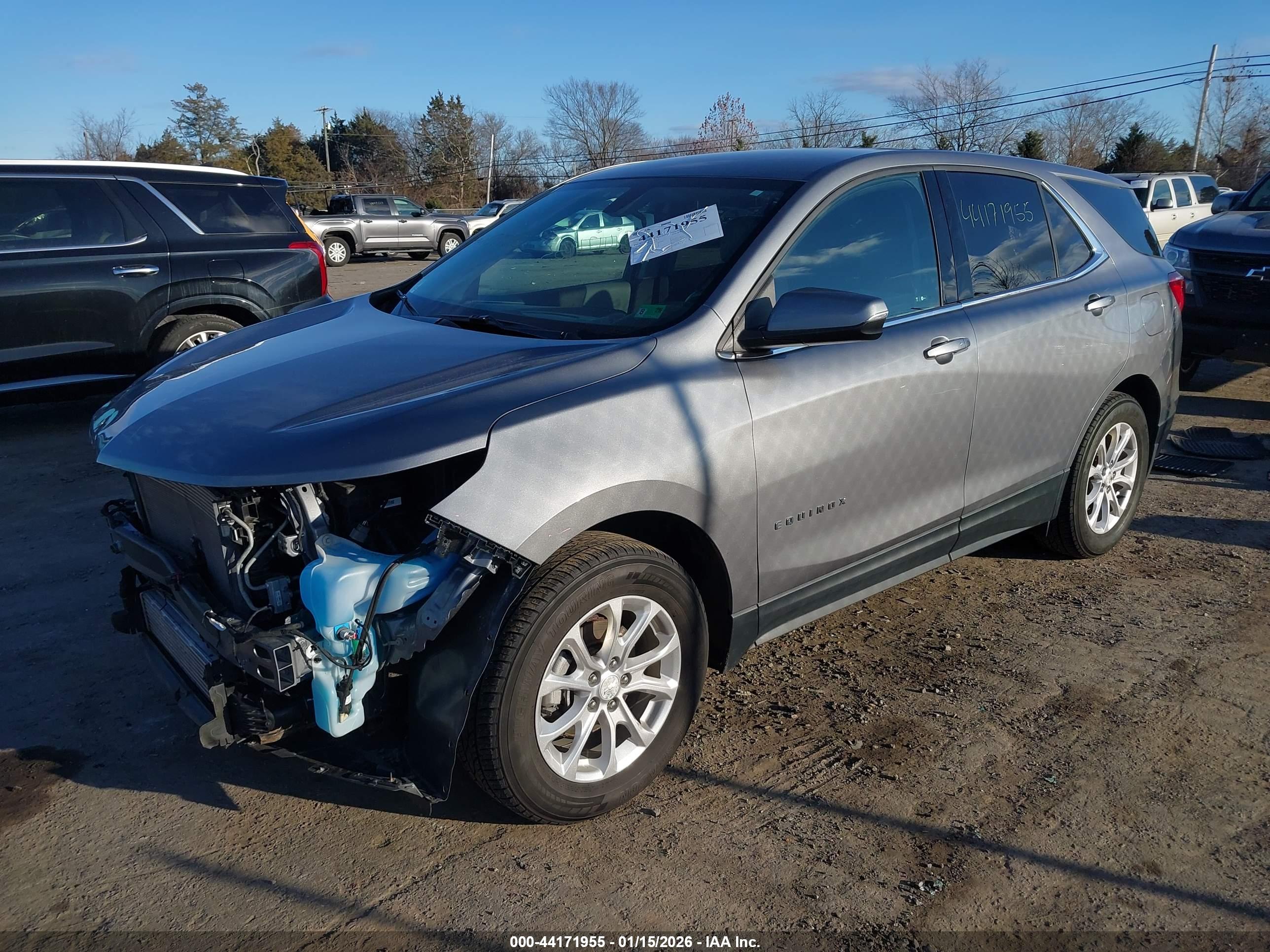 CHEVROLET EQUINOX image 2