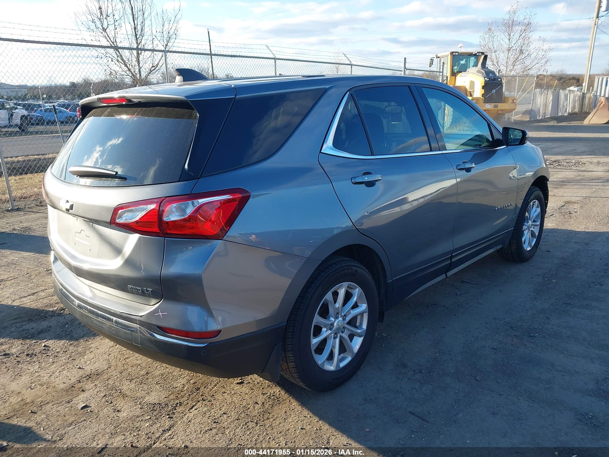 CHEVROLET EQUINOX image 4