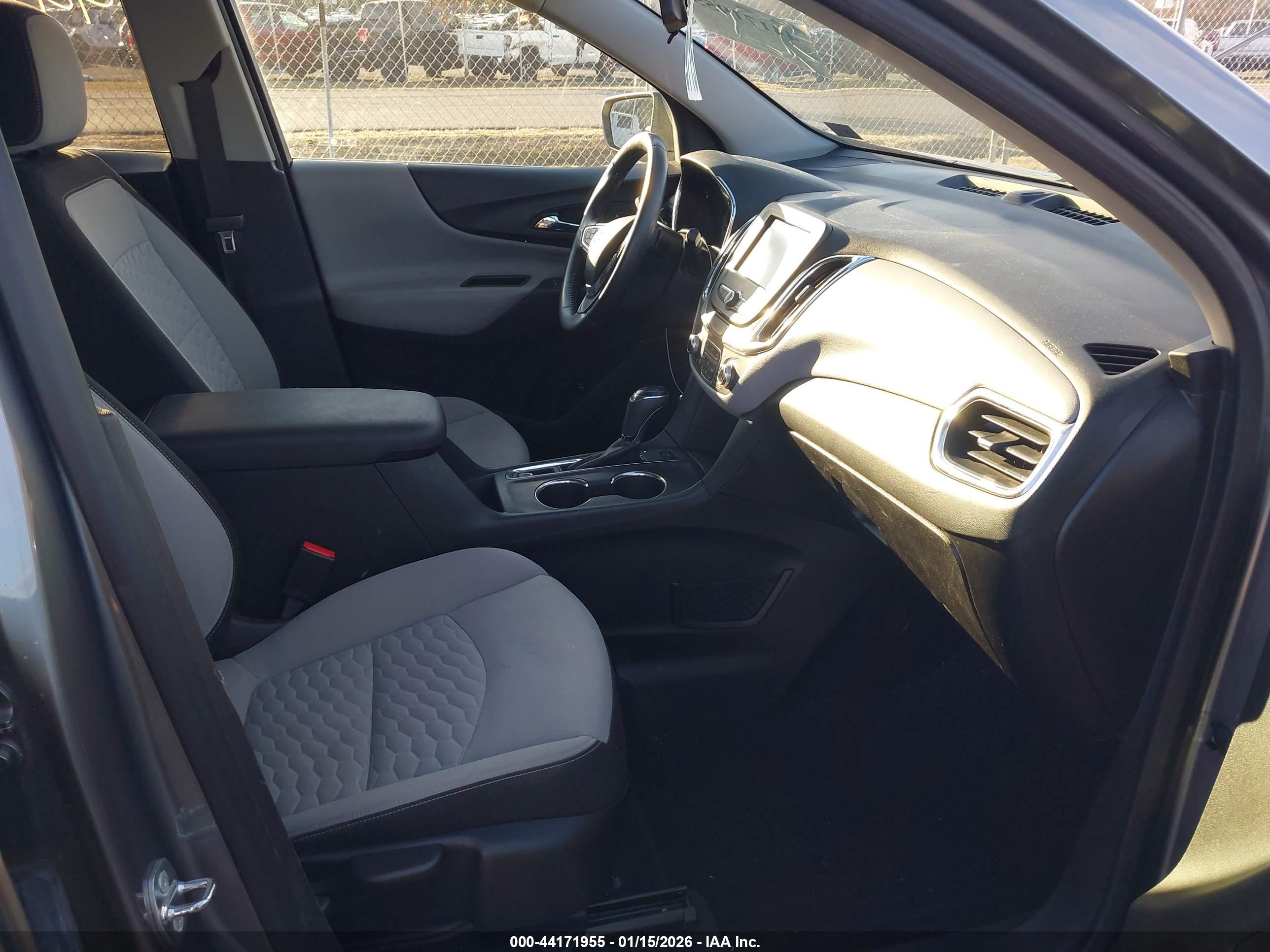 CHEVROLET EQUINOX image 5