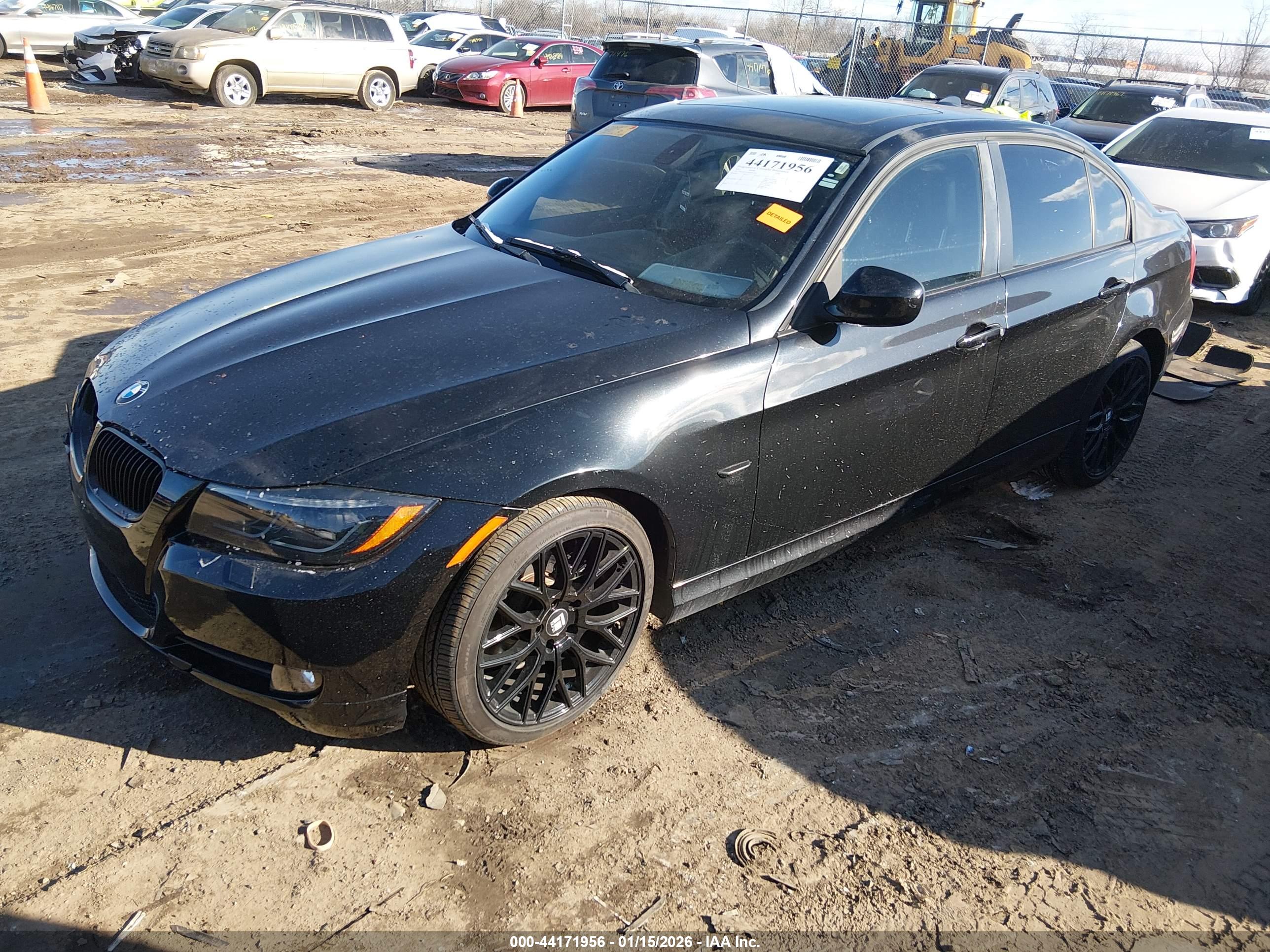 BMW 328I image 2