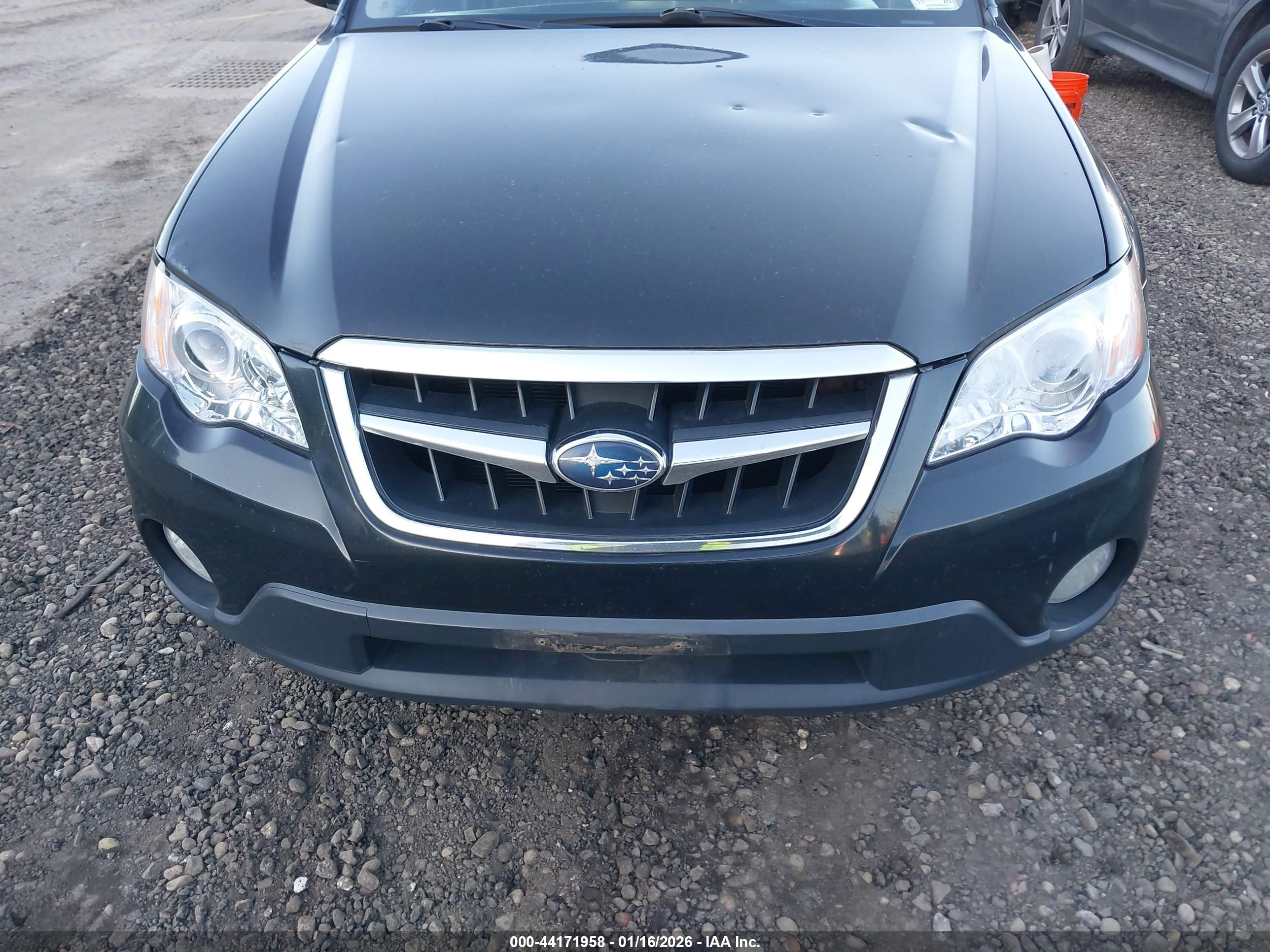 SUBARU OUTBACK image 6