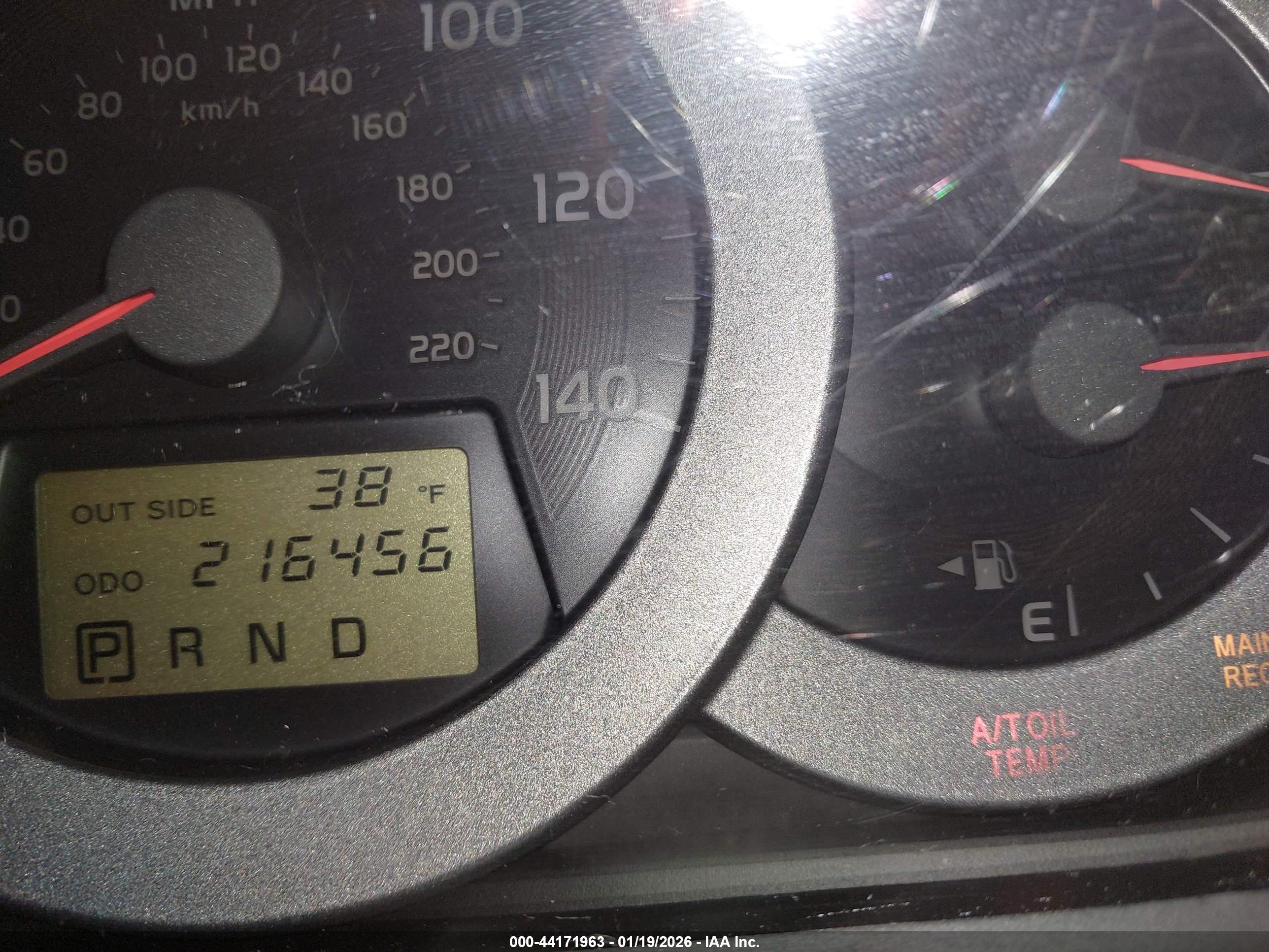 TOYOTA RAV4 image 7