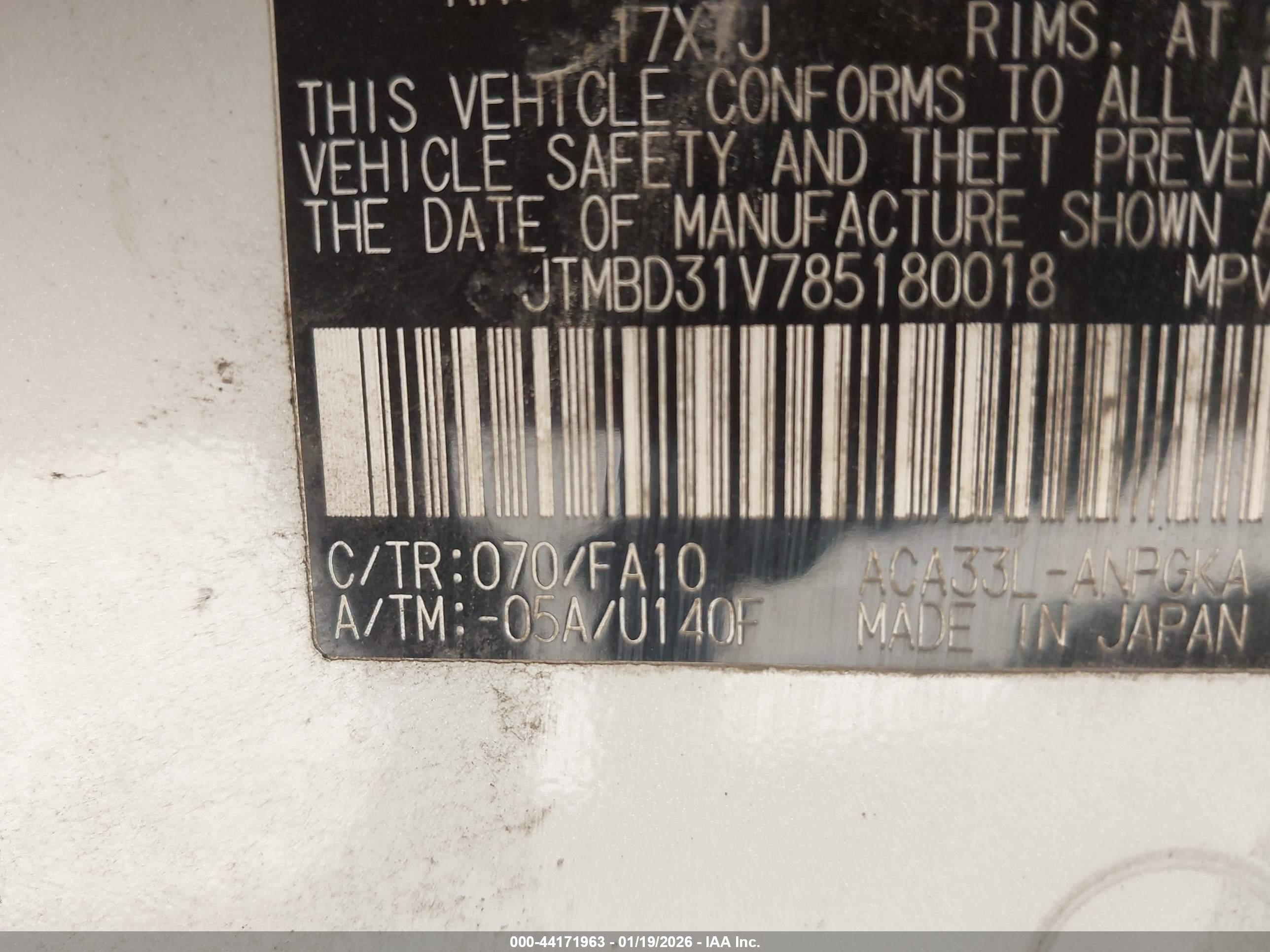 TOYOTA RAV4 image 9
