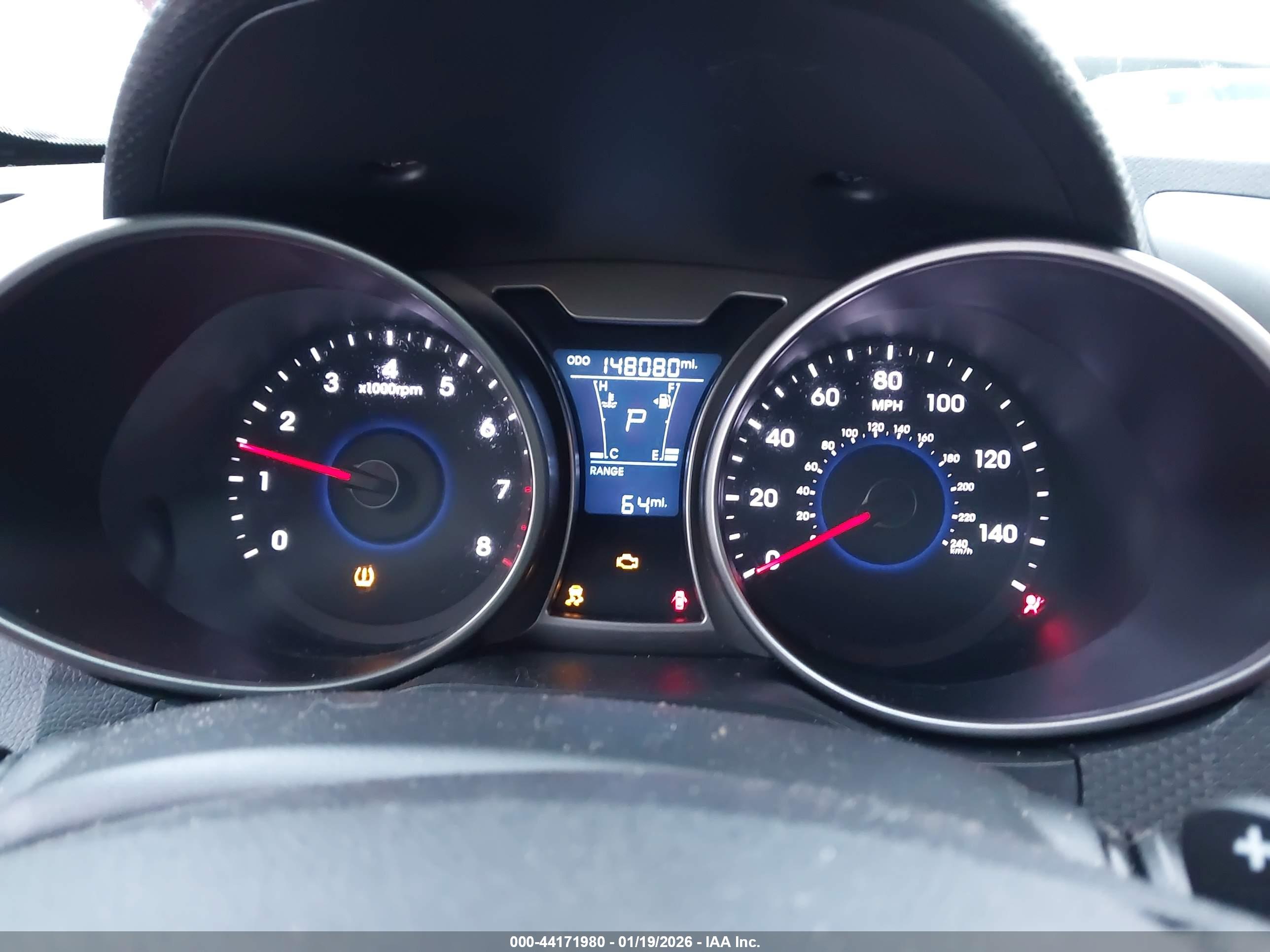 HYUNDAI VELOSTER image 7