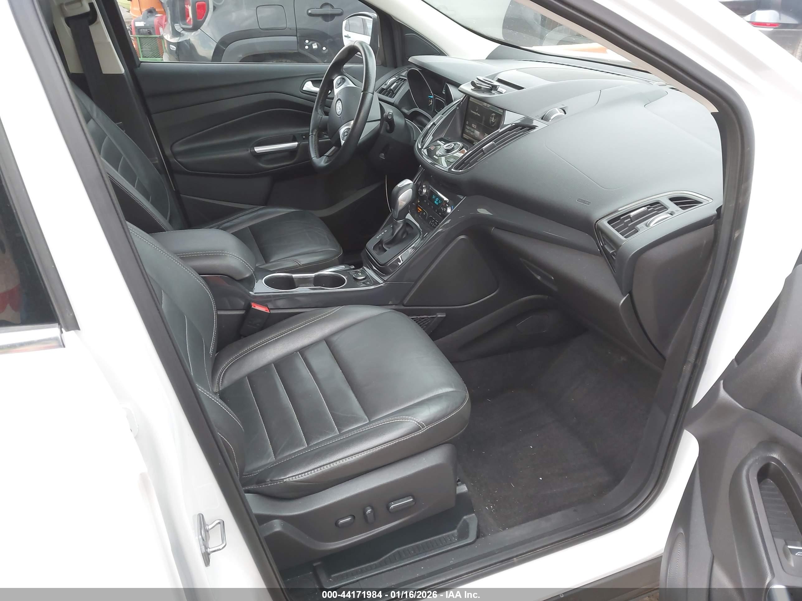 FORD ESCAPE image 5