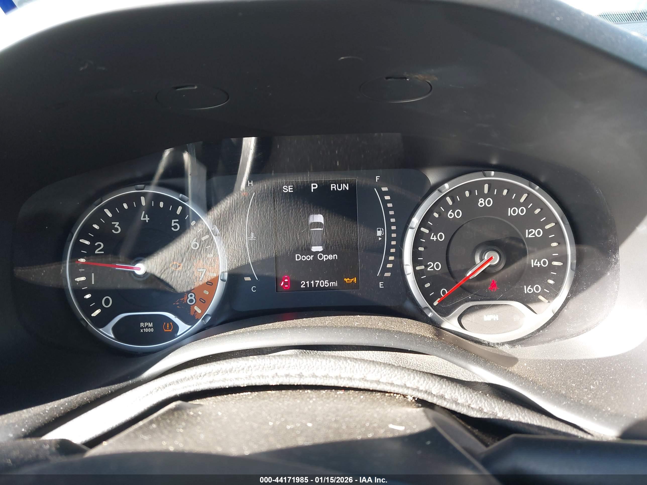 JEEP RENEGADE image 7