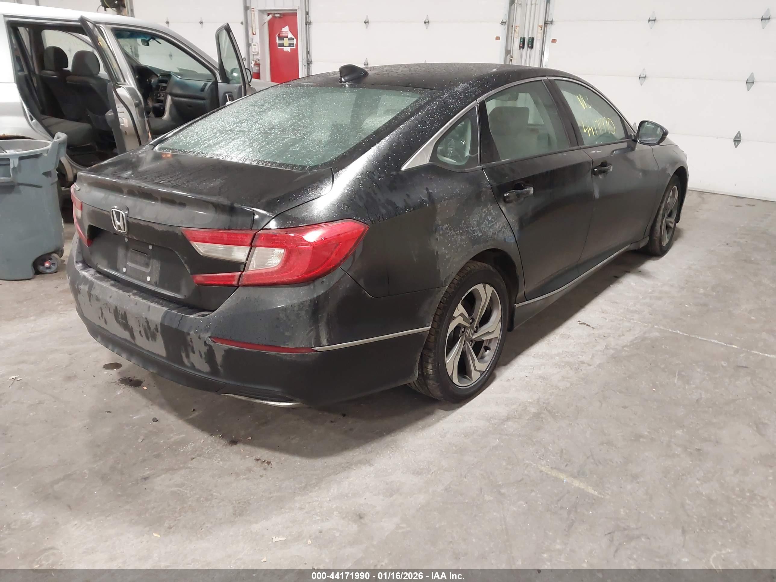 HONDA ACCORD image 4