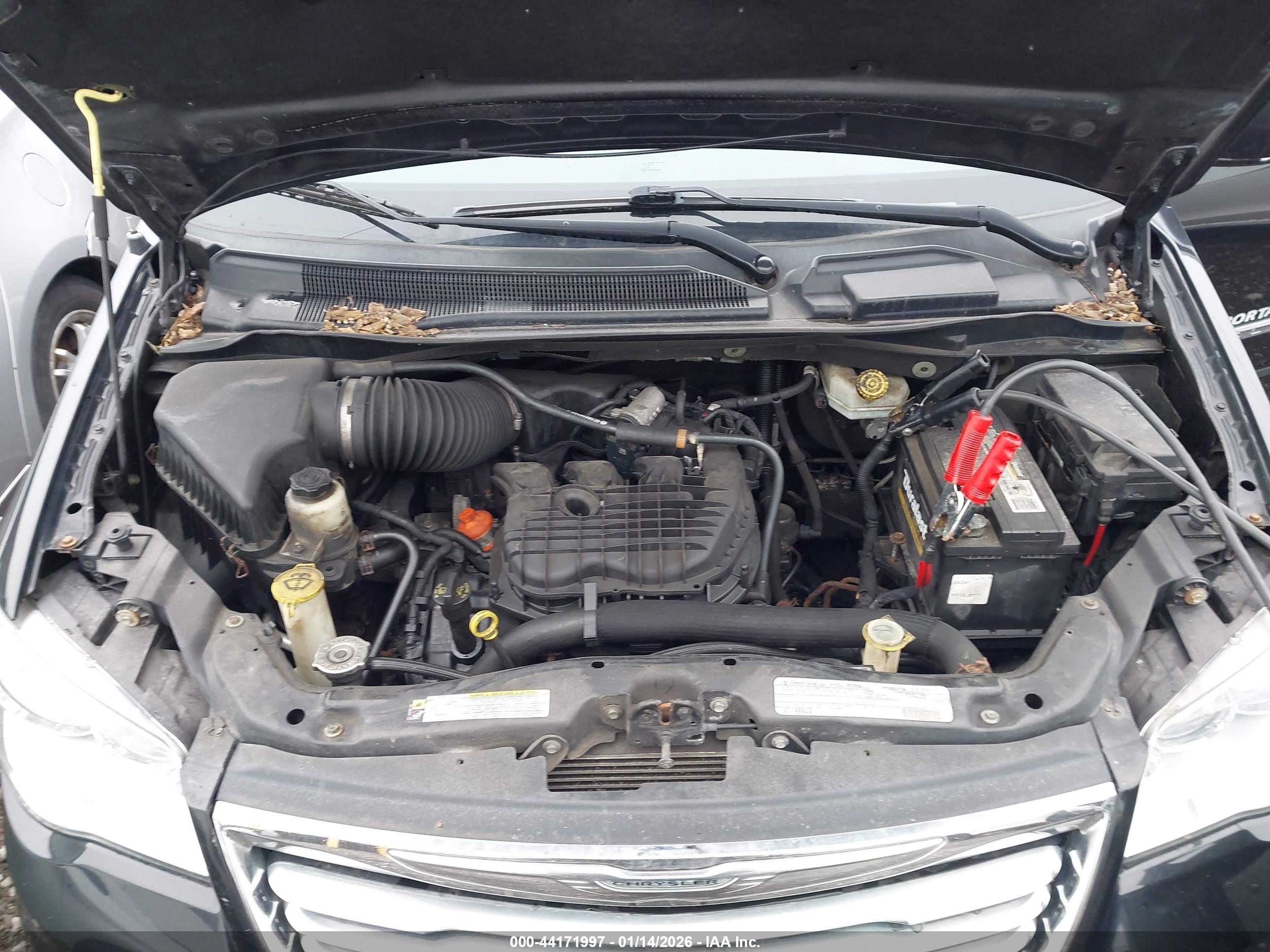 CHRYSLER TOWN image 10