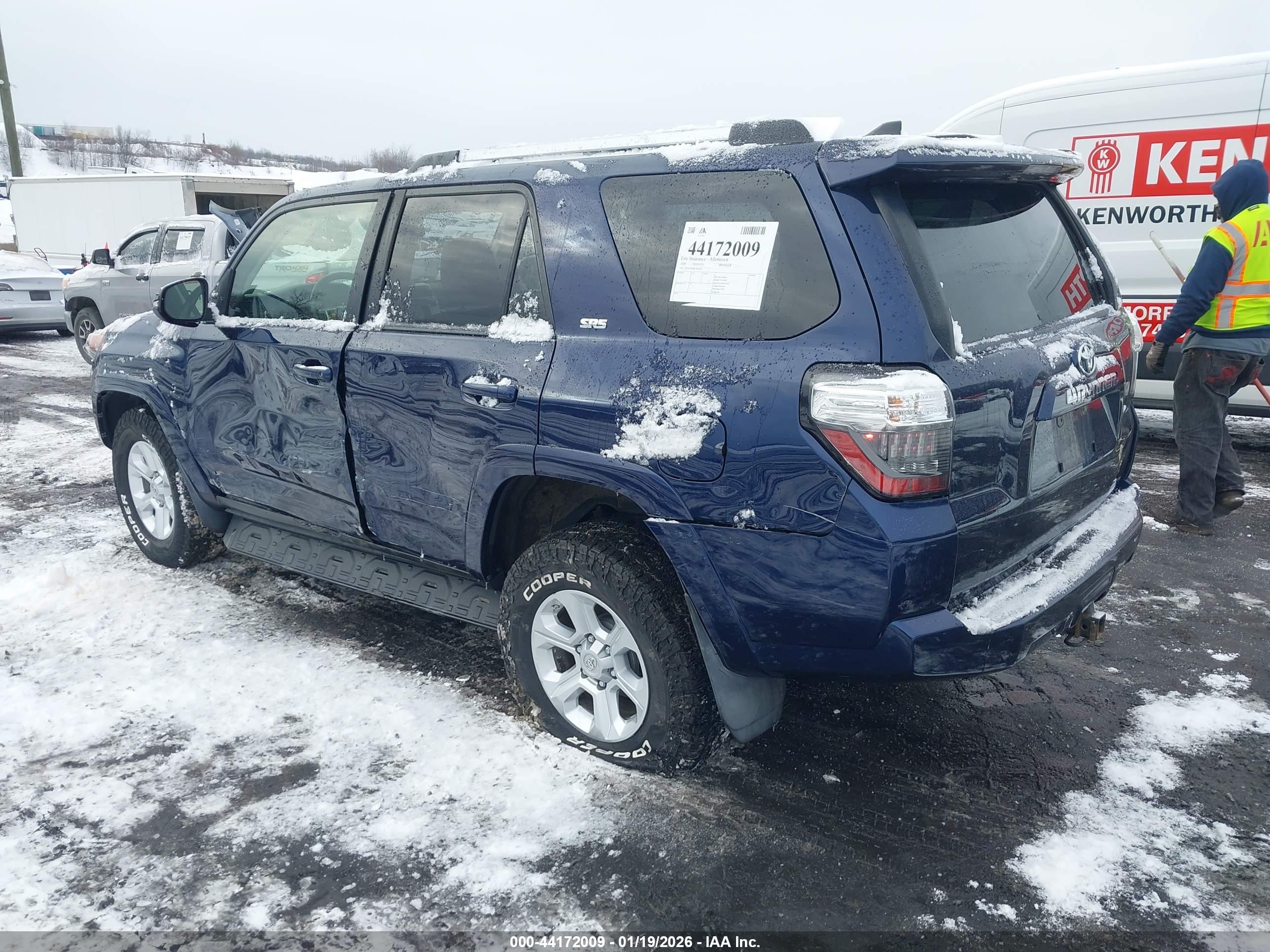 TOYOTA 4RUNNER image 3