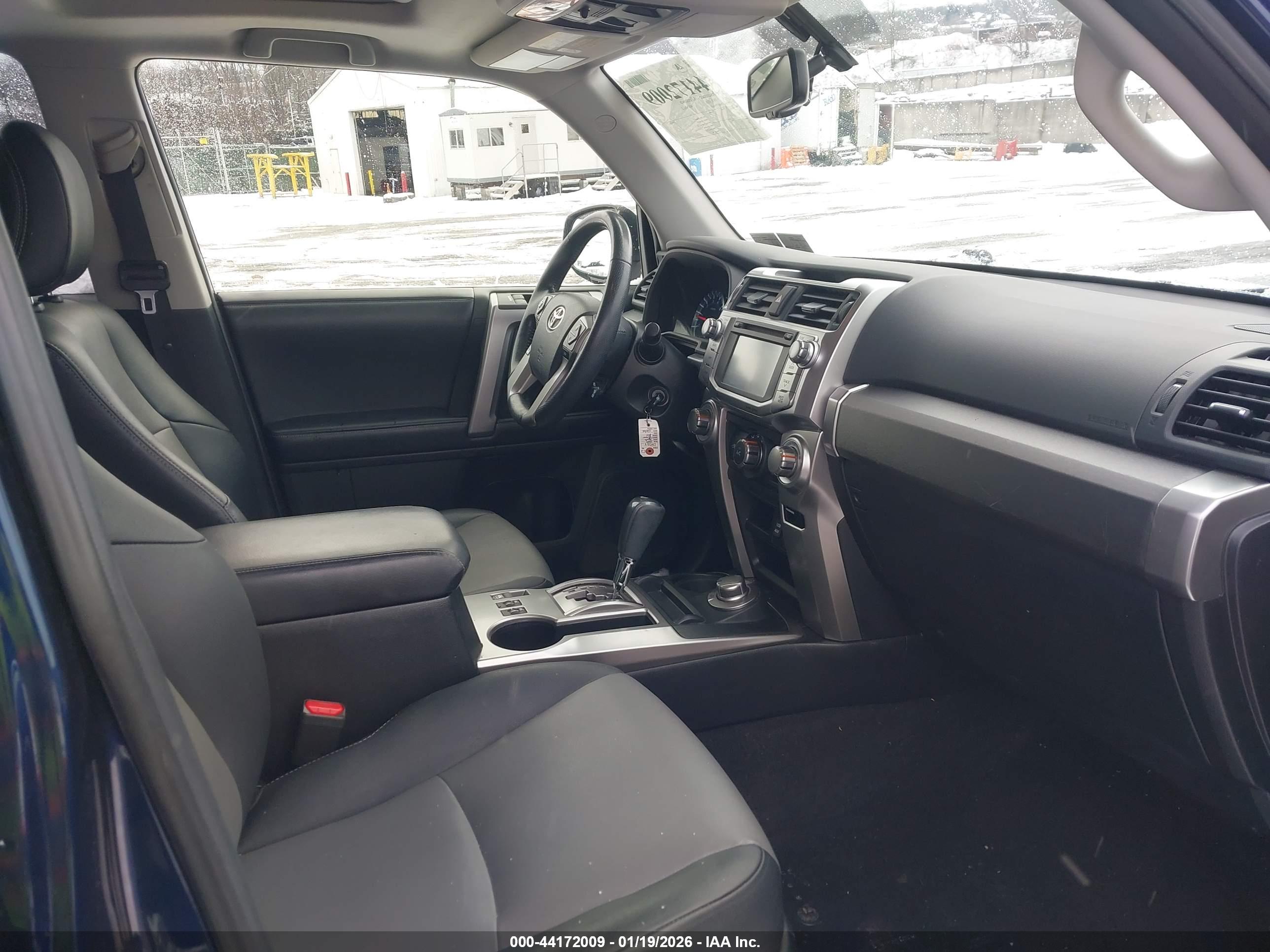 TOYOTA 4RUNNER image 5