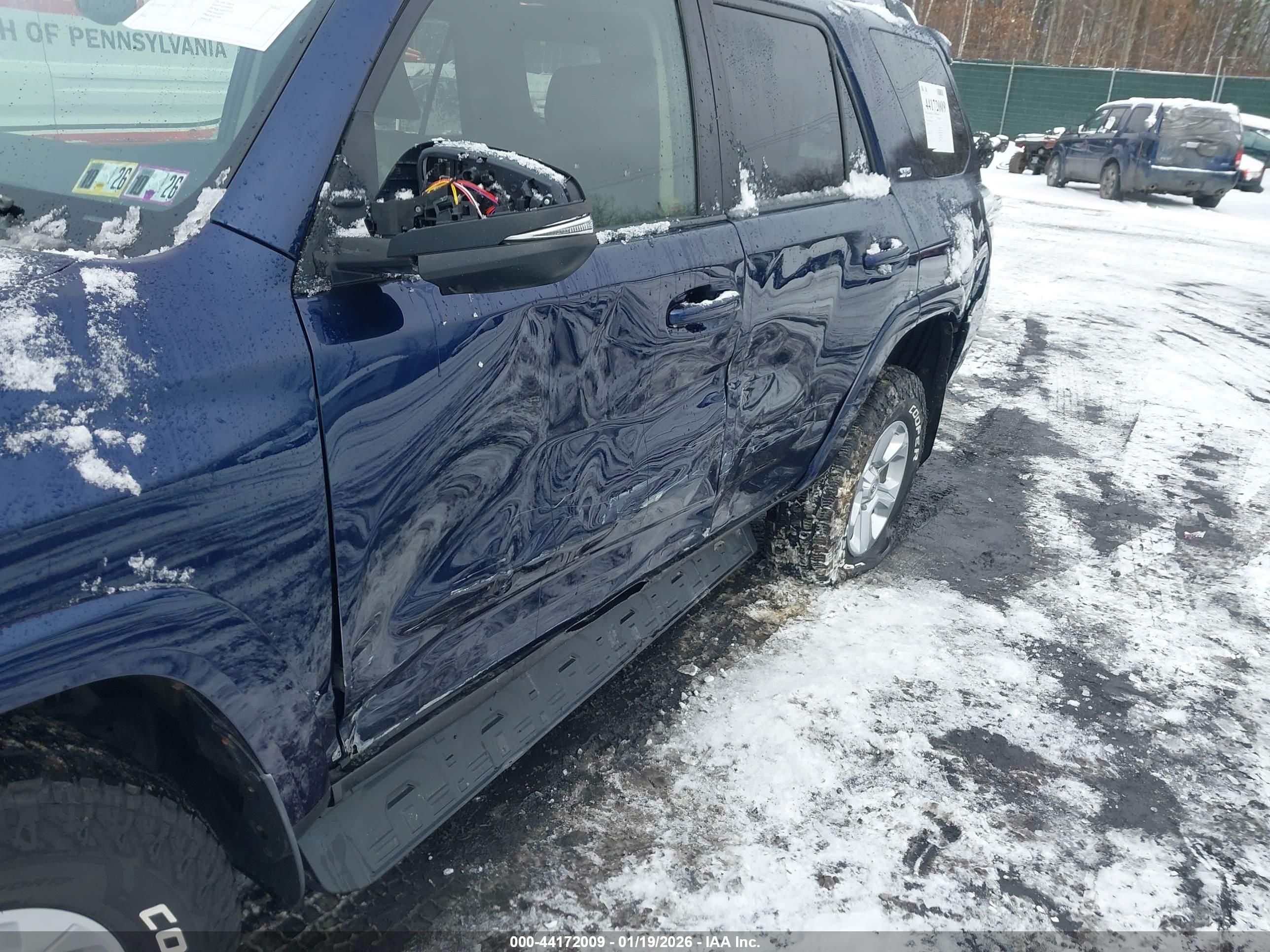 TOYOTA 4RUNNER image 6