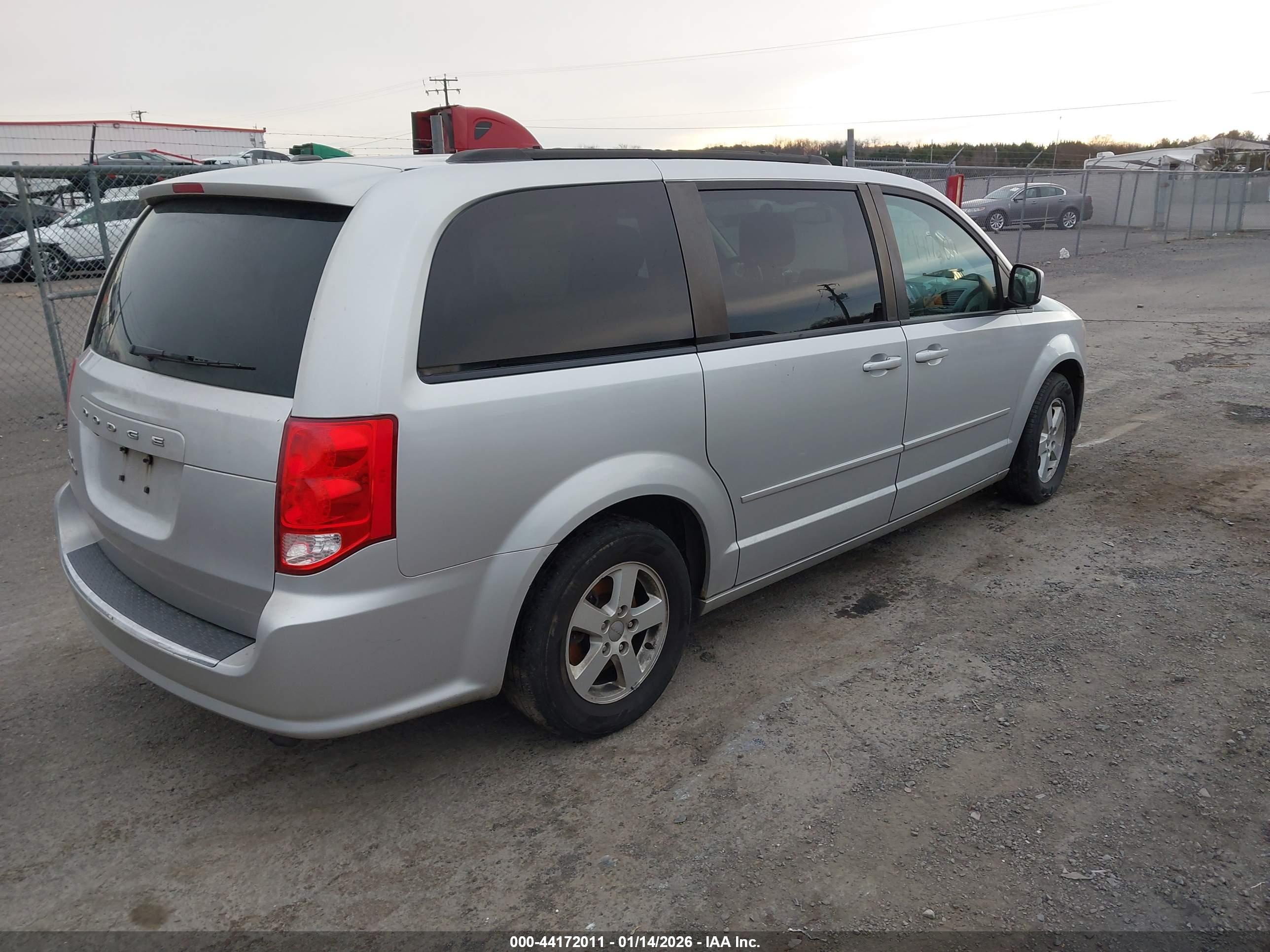 DODGE GRAND image 4