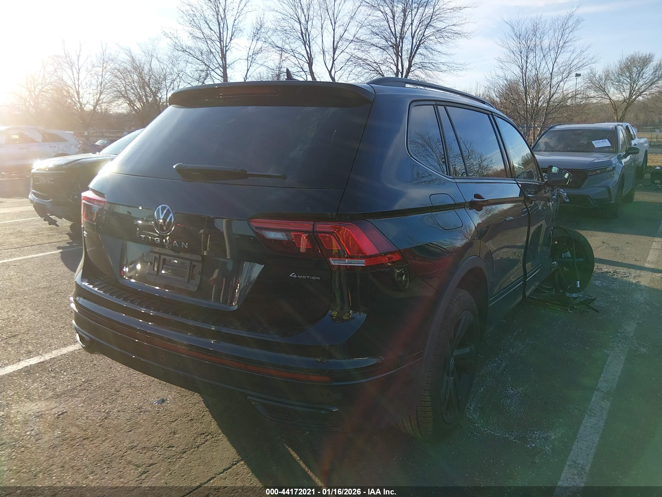 VOLKSWAGEN TIGUAN image 4