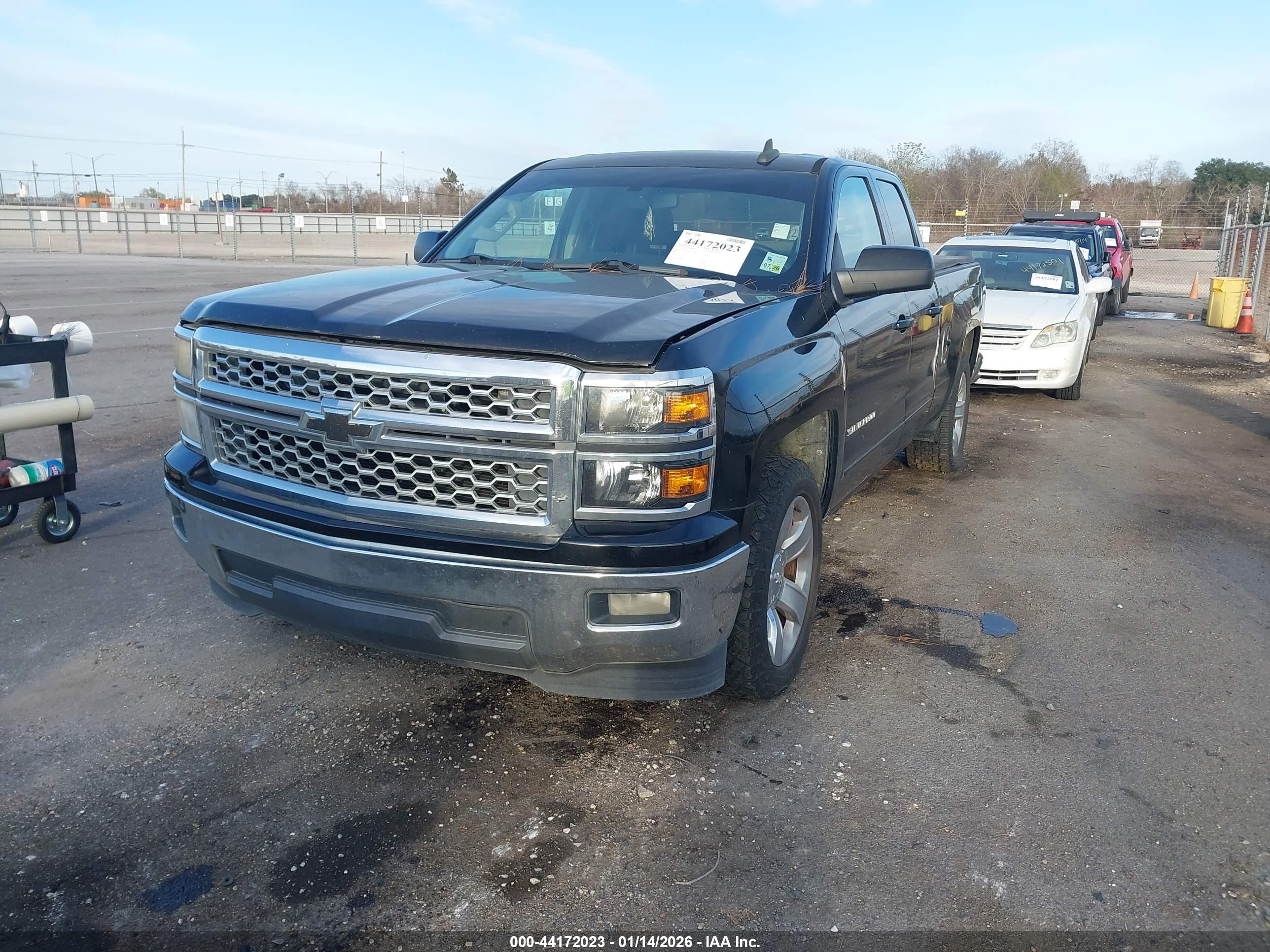 CHEVROLET SILVERADO image 2
