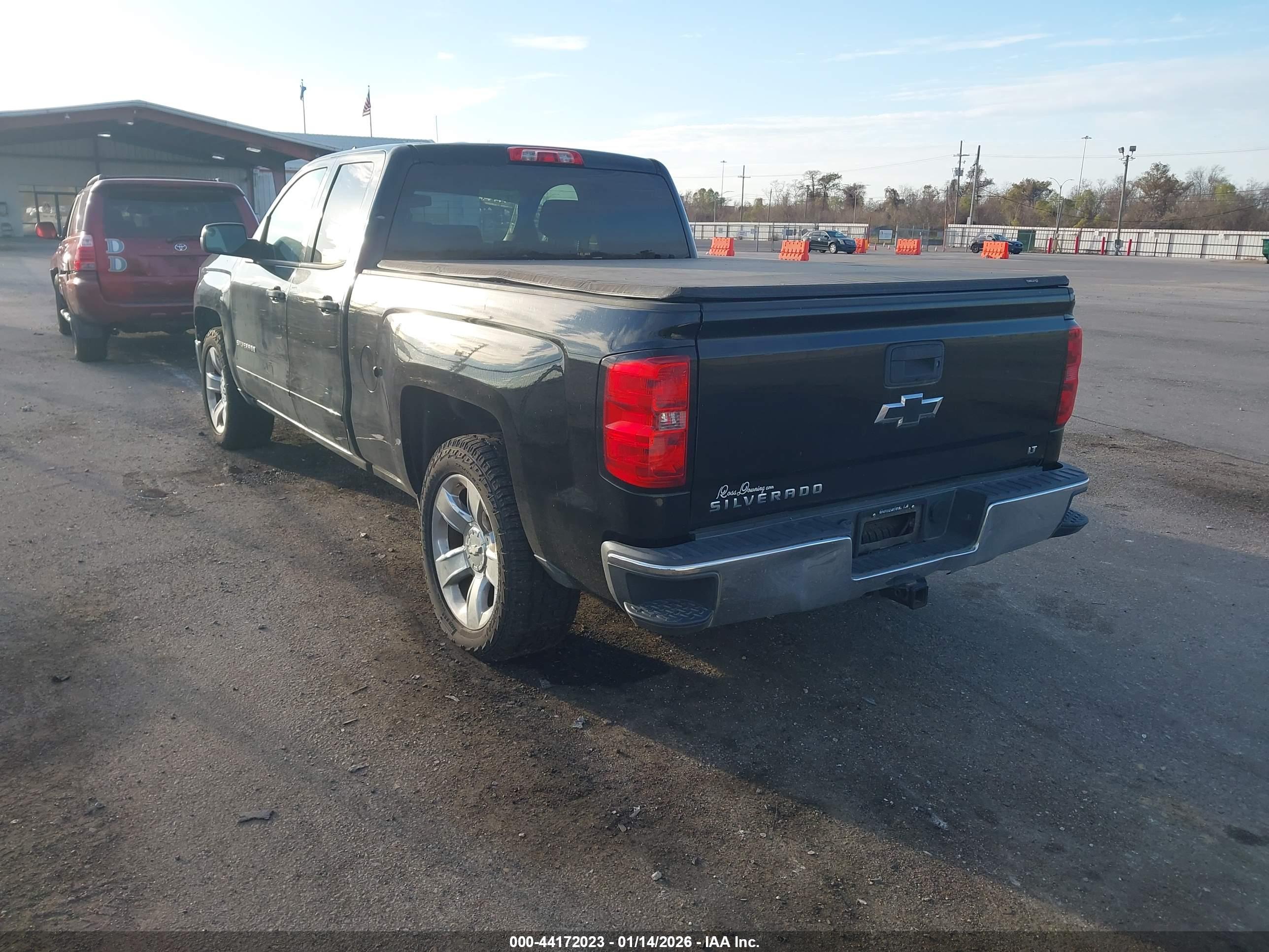 CHEVROLET SILVERADO image 3