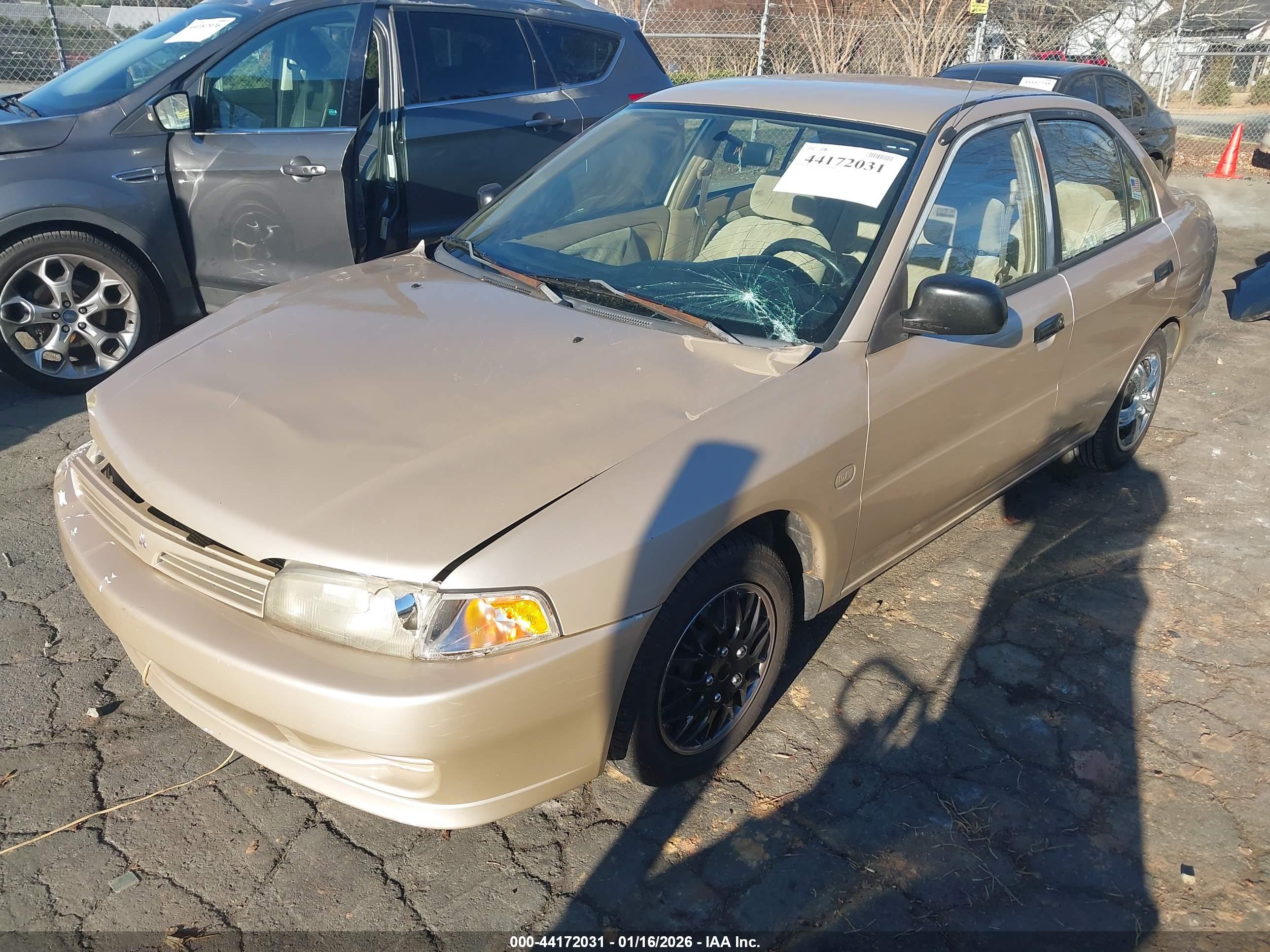 MITSUBISHI MIRAGE image 2
