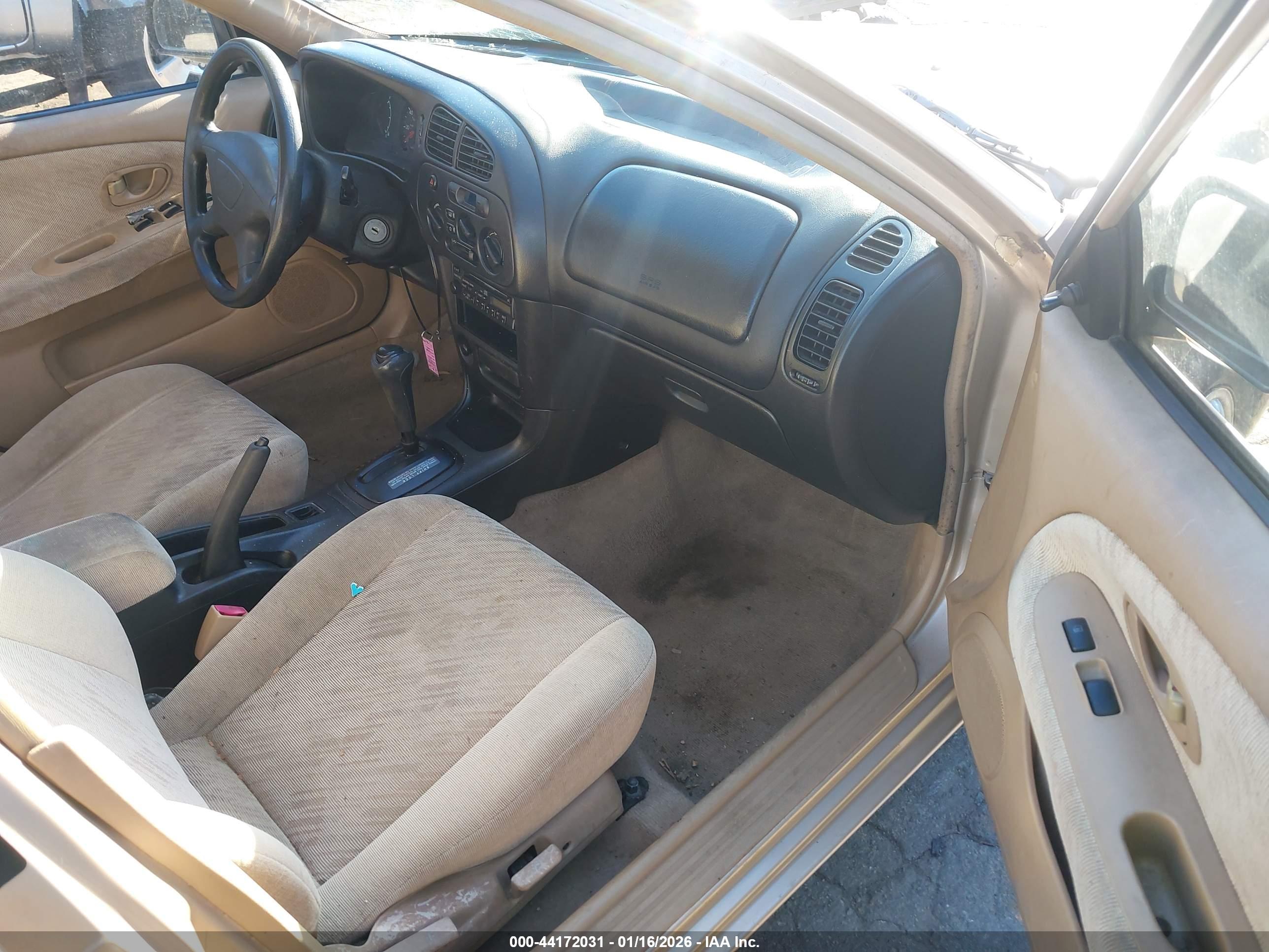 MITSUBISHI MIRAGE image 5