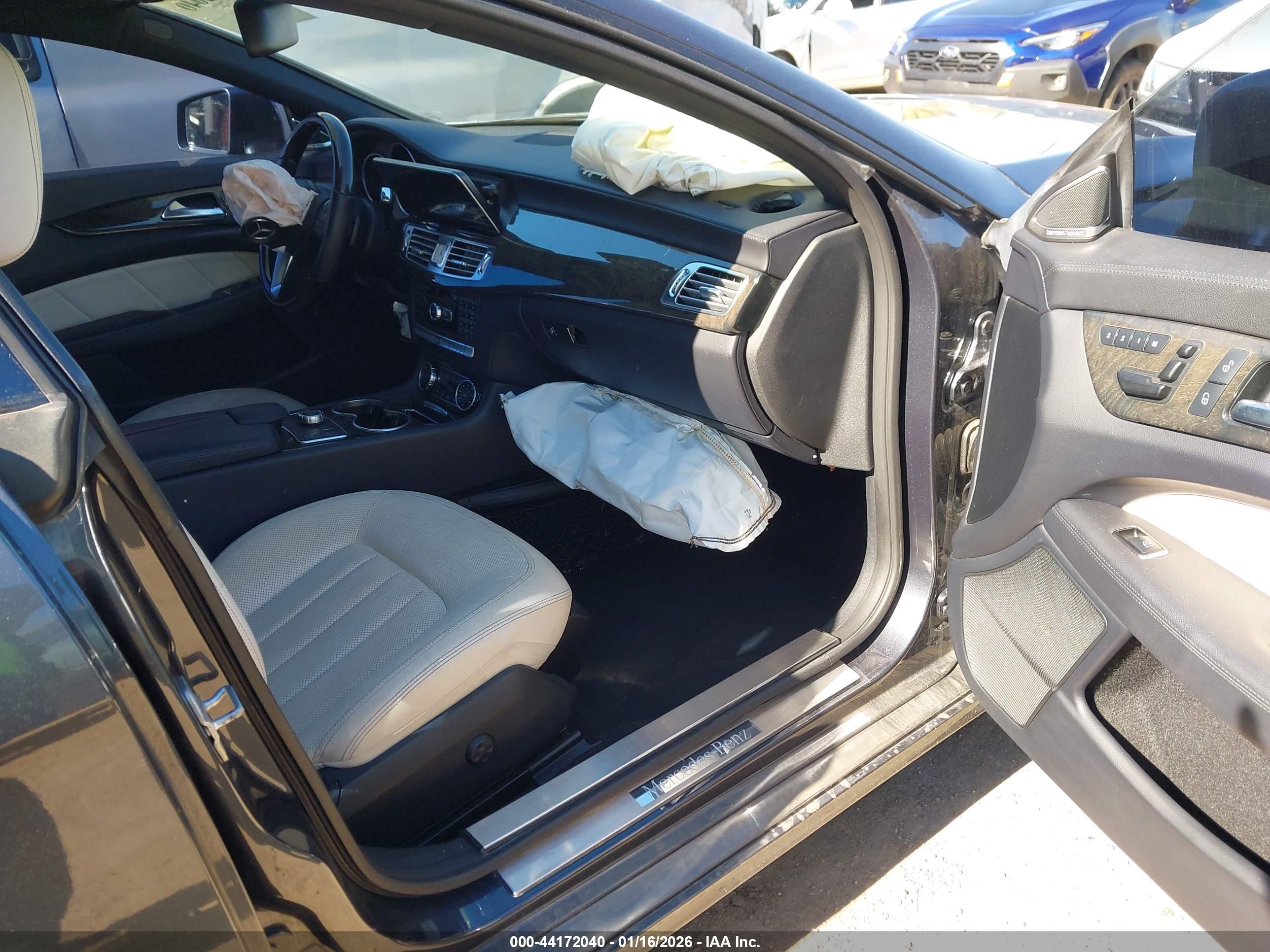 MERCEDES-BENZ CLS image 5