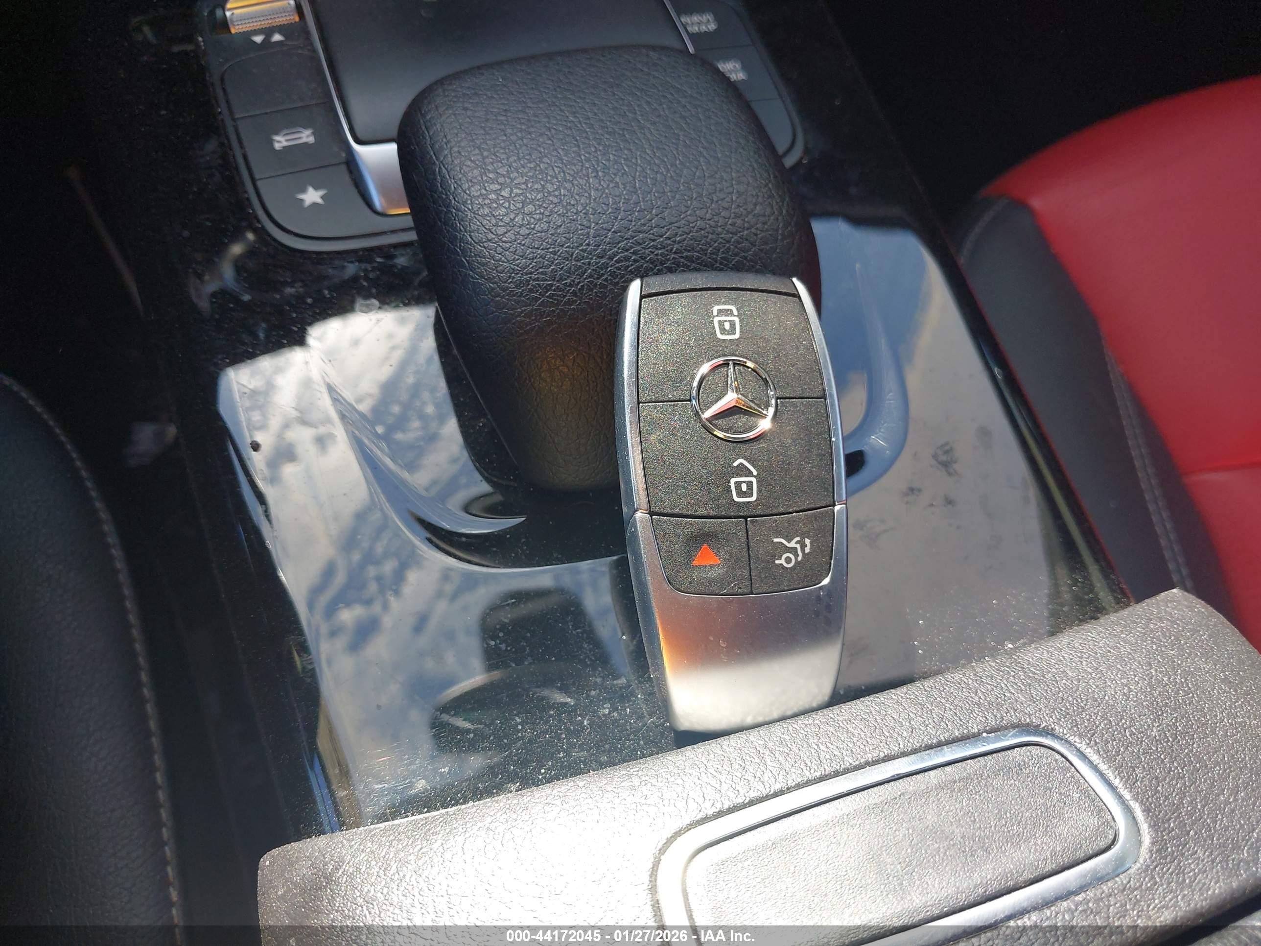 MERCEDES-BENZ A image 11