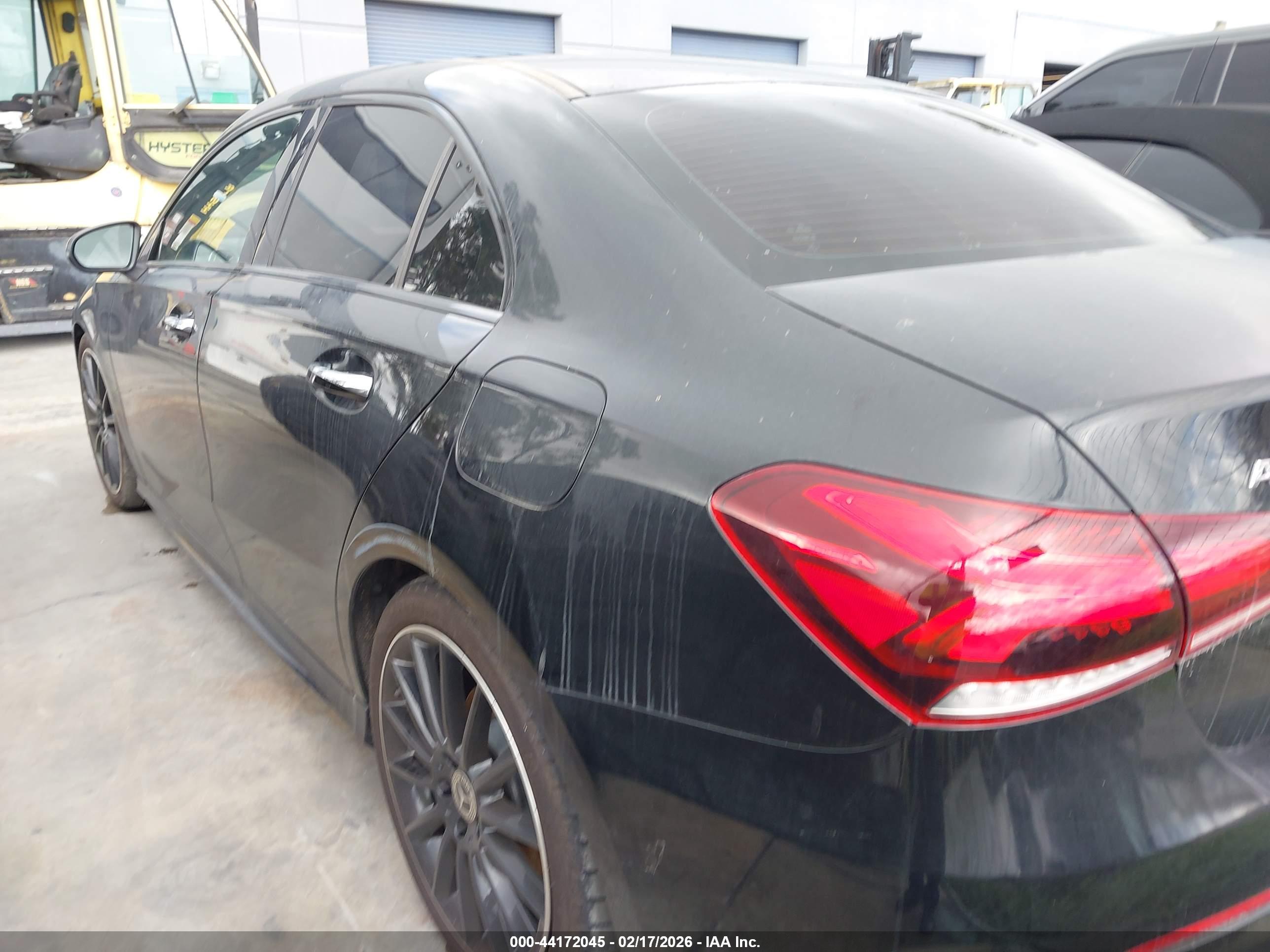 MERCEDES-BENZ A image 3