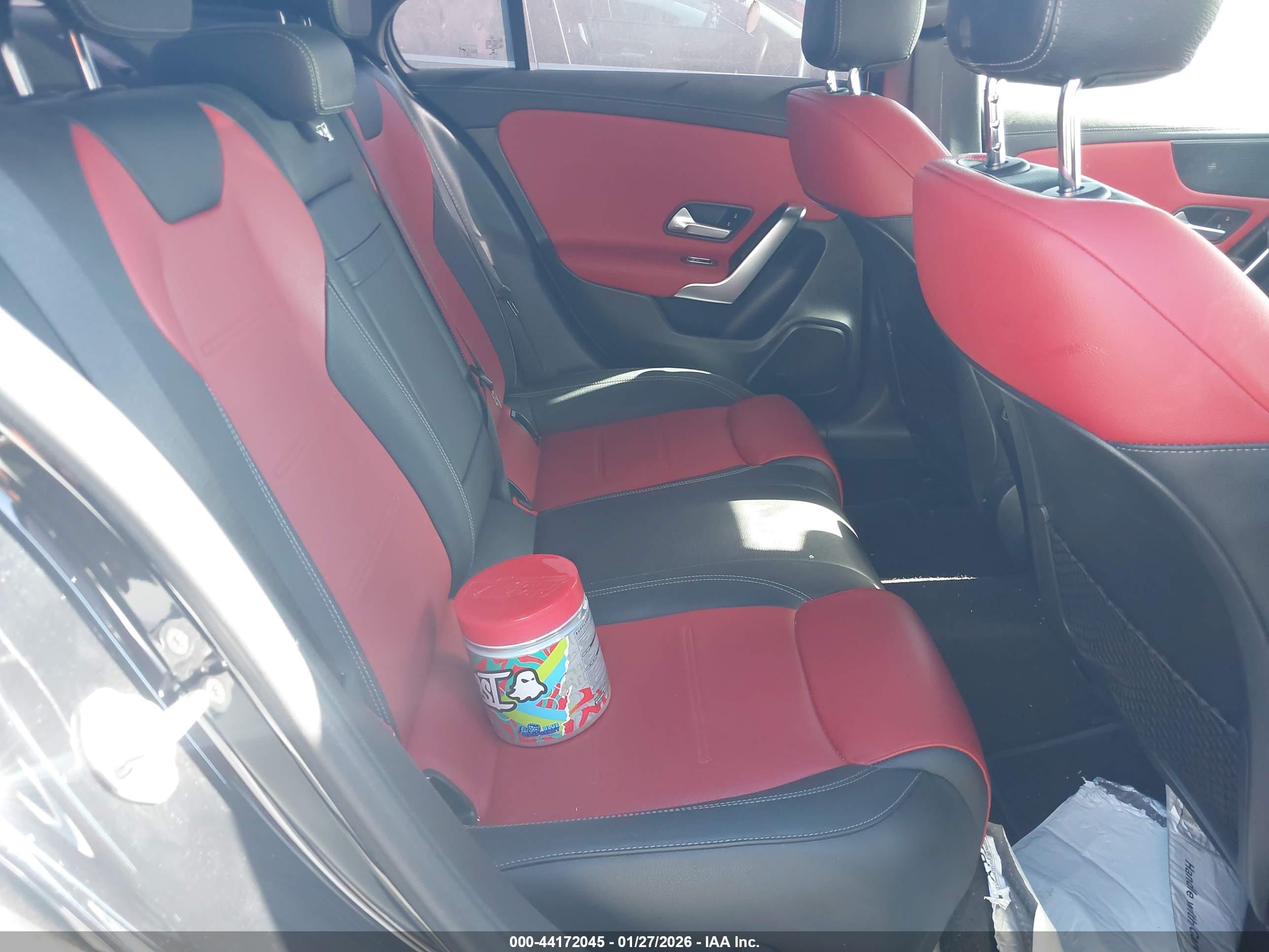 MERCEDES-BENZ A image 8