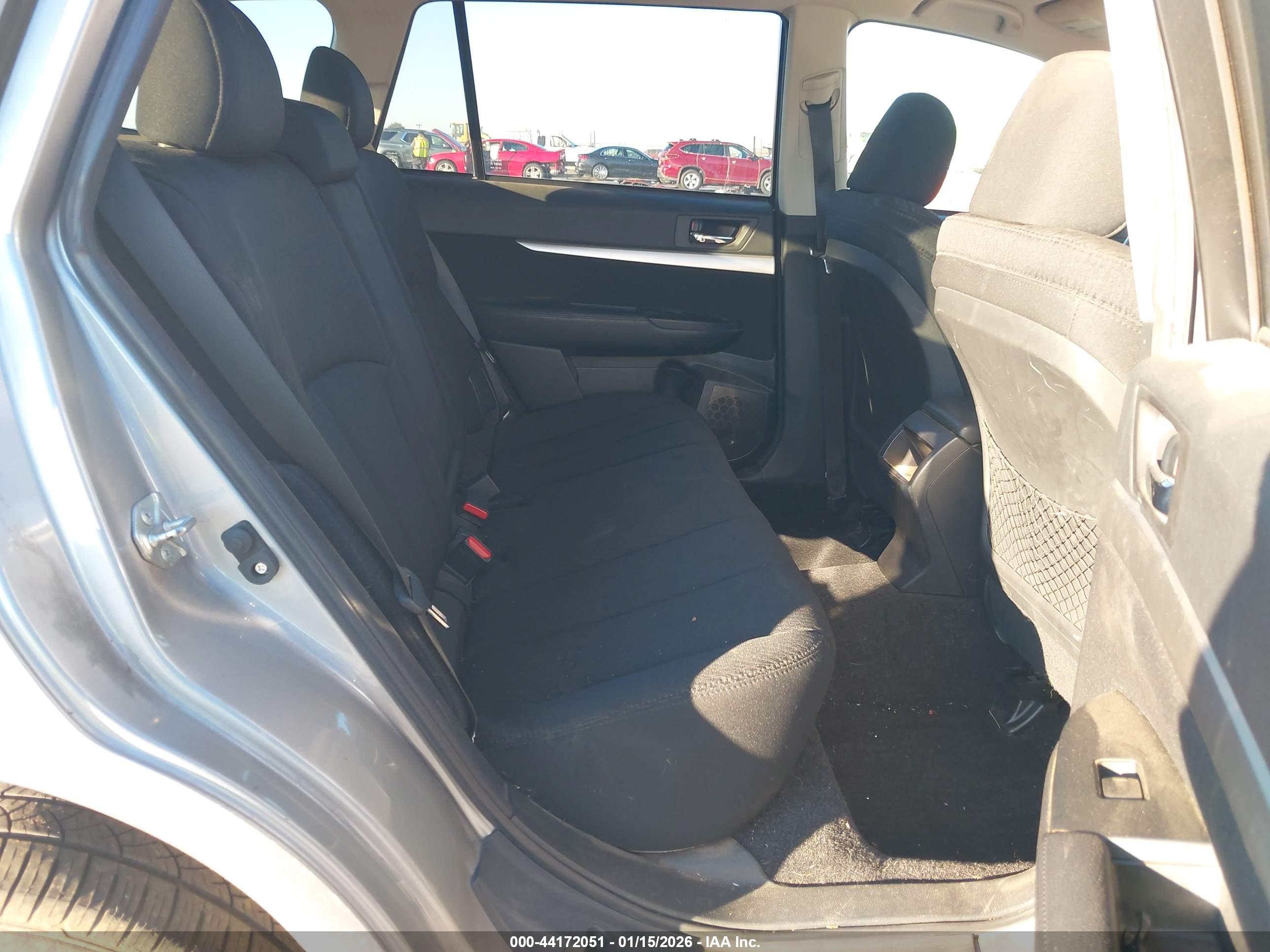SUBARU OUTBACK image 8